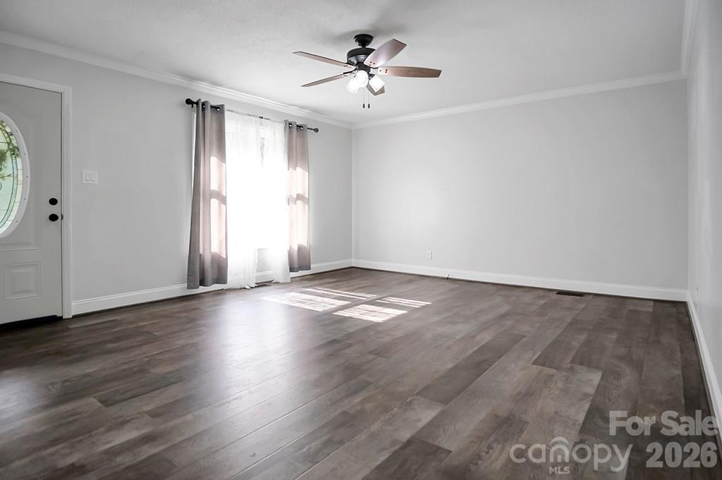 602 Holly Circle — Mount Holly