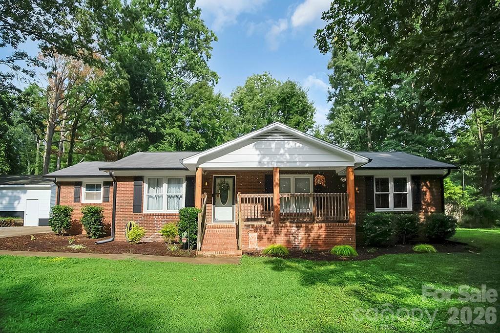 602 Holly Circle — Mount Holly