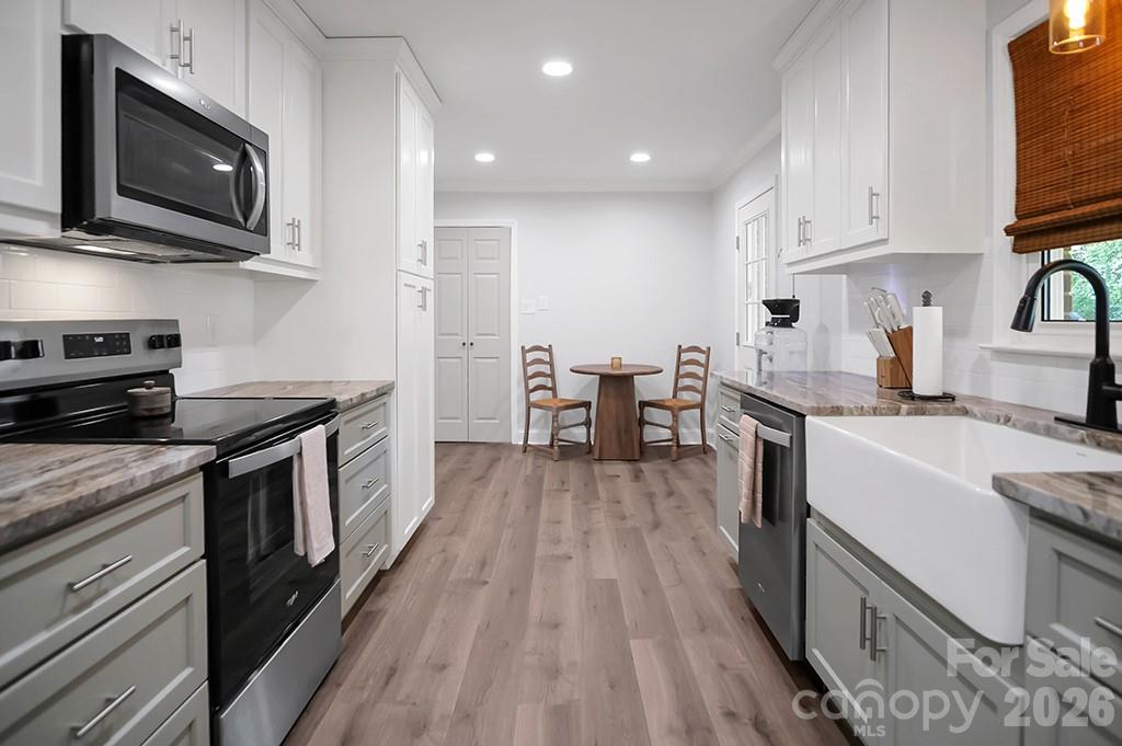 602 Holly Circle — Mount Holly