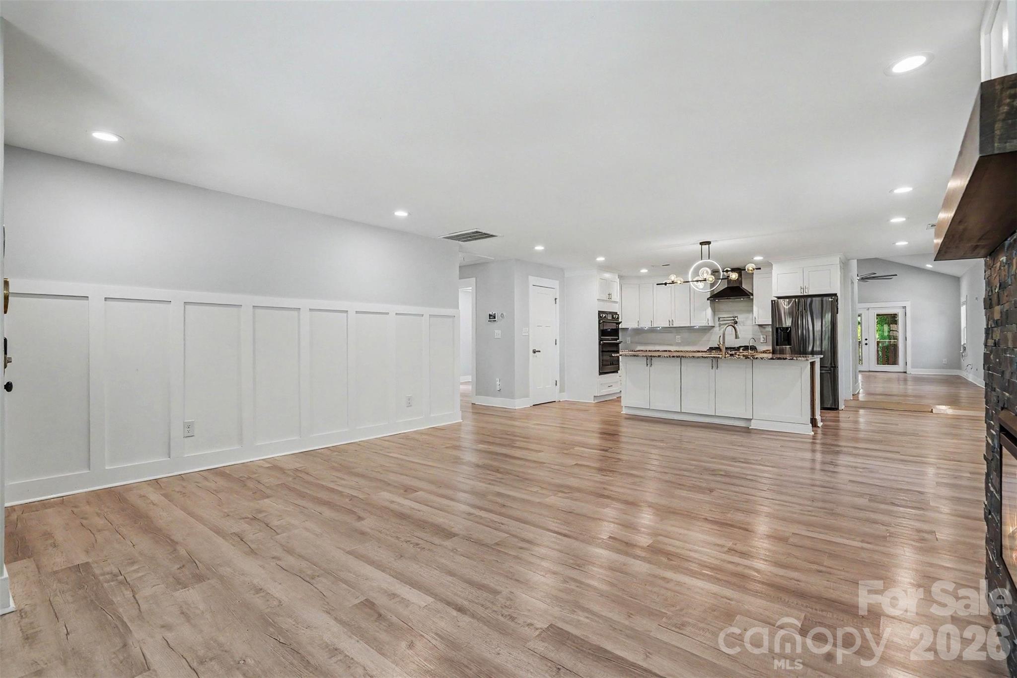 1524 Newcastle Street — Charlotte