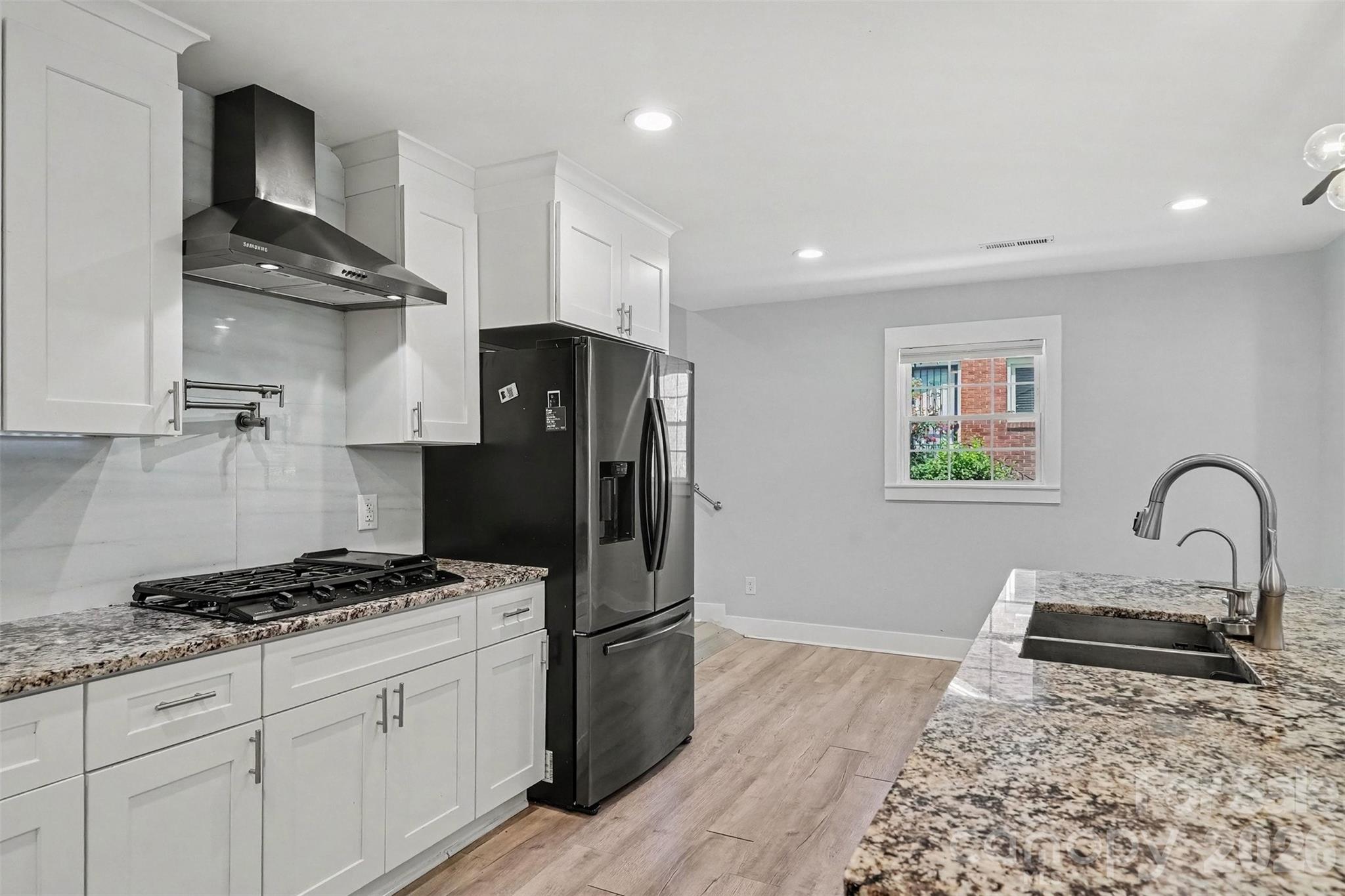 1524 Newcastle Street — Charlotte