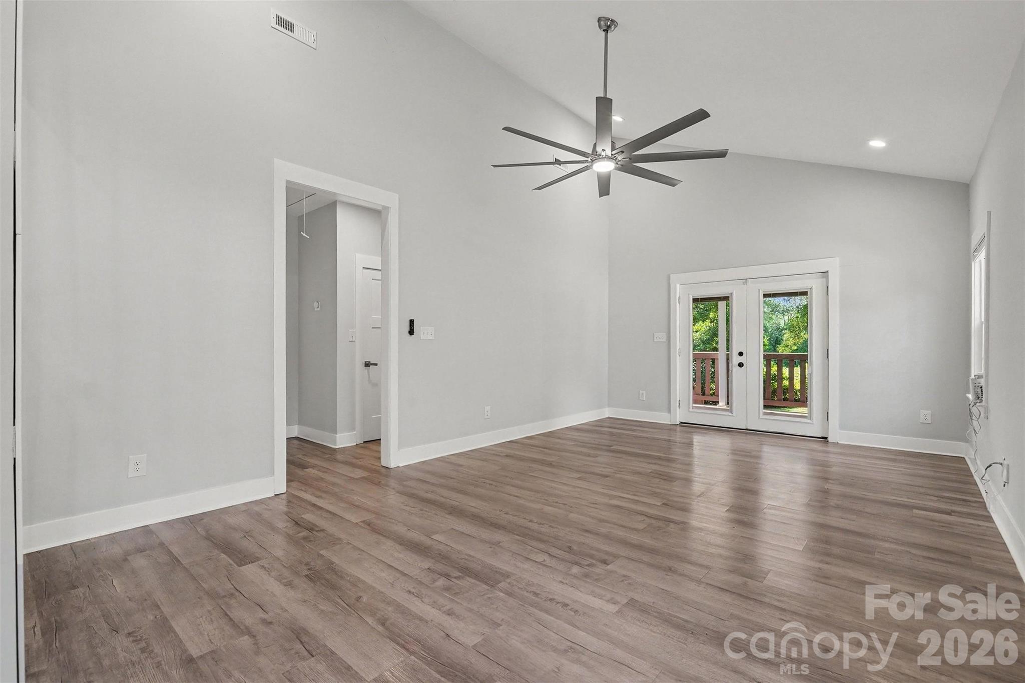 1524 Newcastle Street — Charlotte