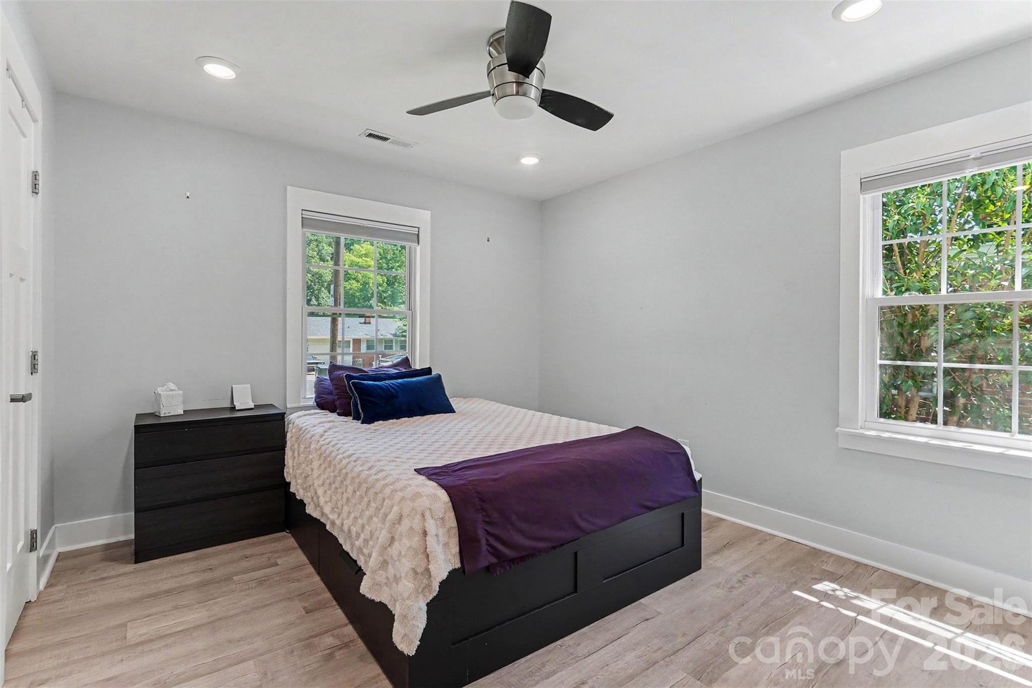 1524 Newcastle Street — Charlotte