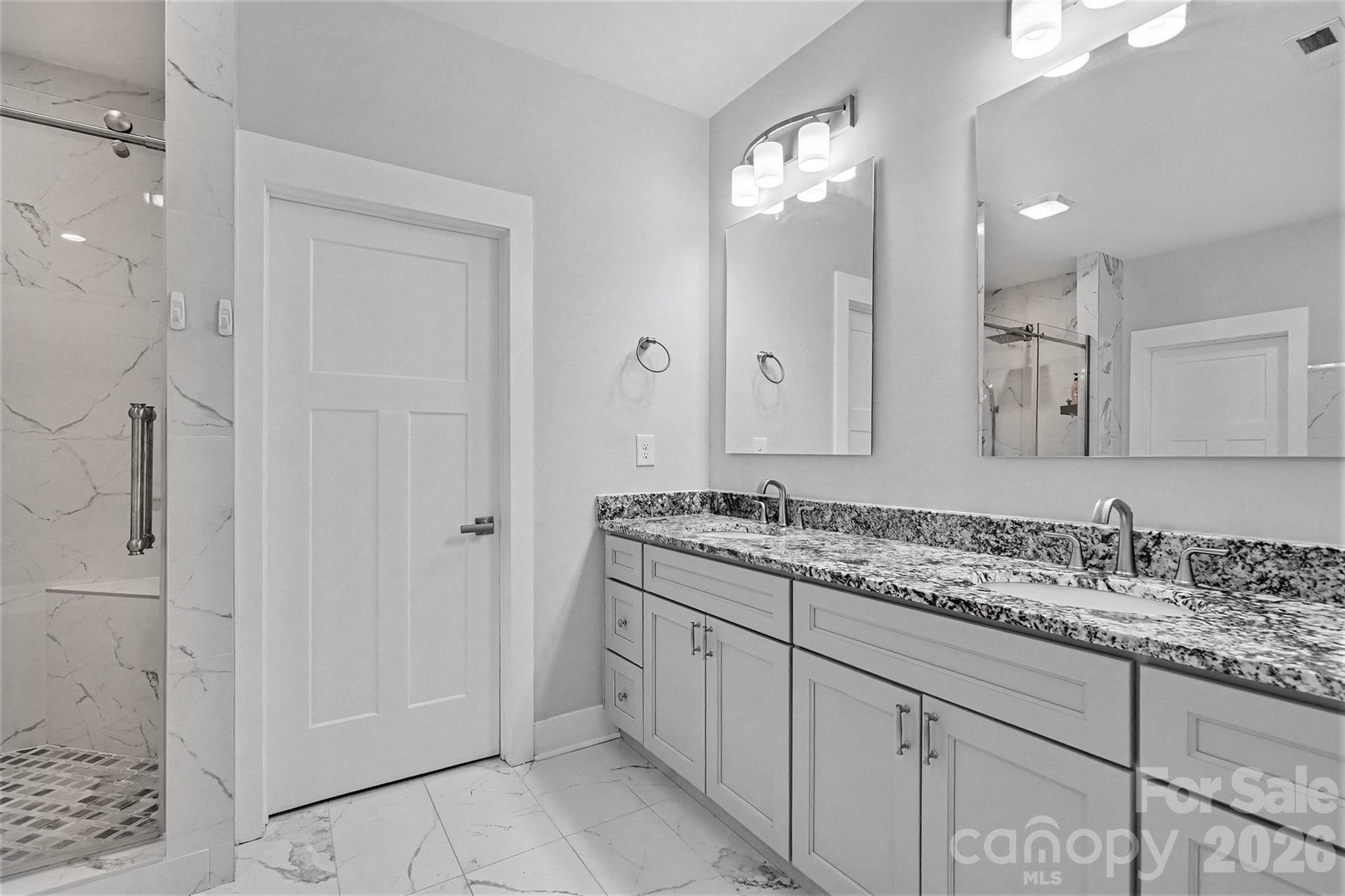 1524 Newcastle Street — Charlotte