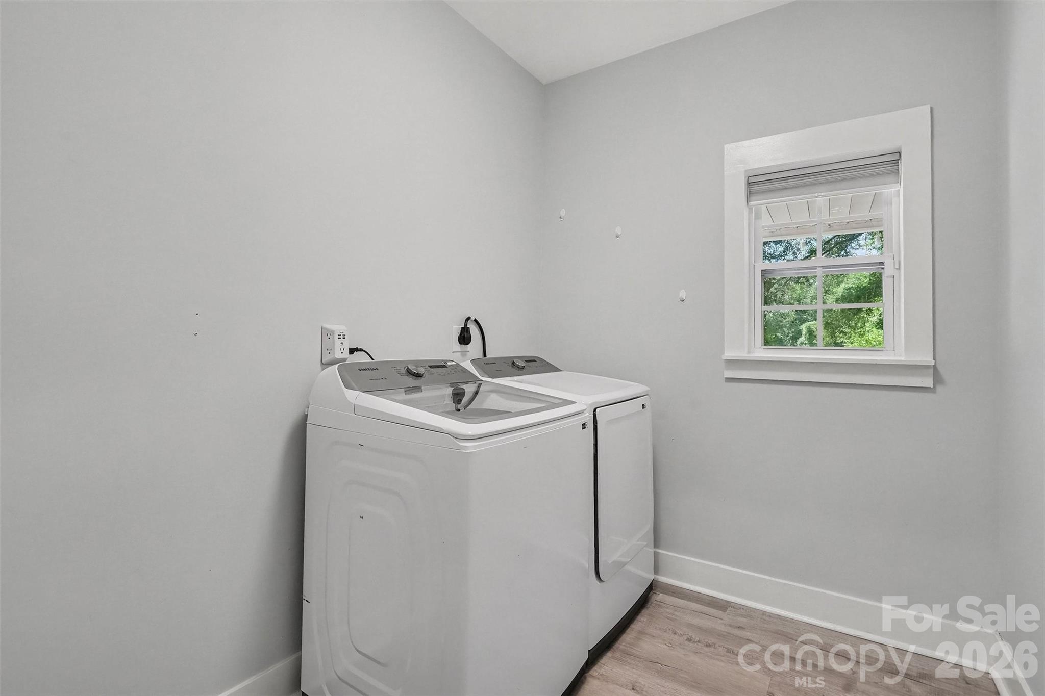 1524 Newcastle Street — Charlotte