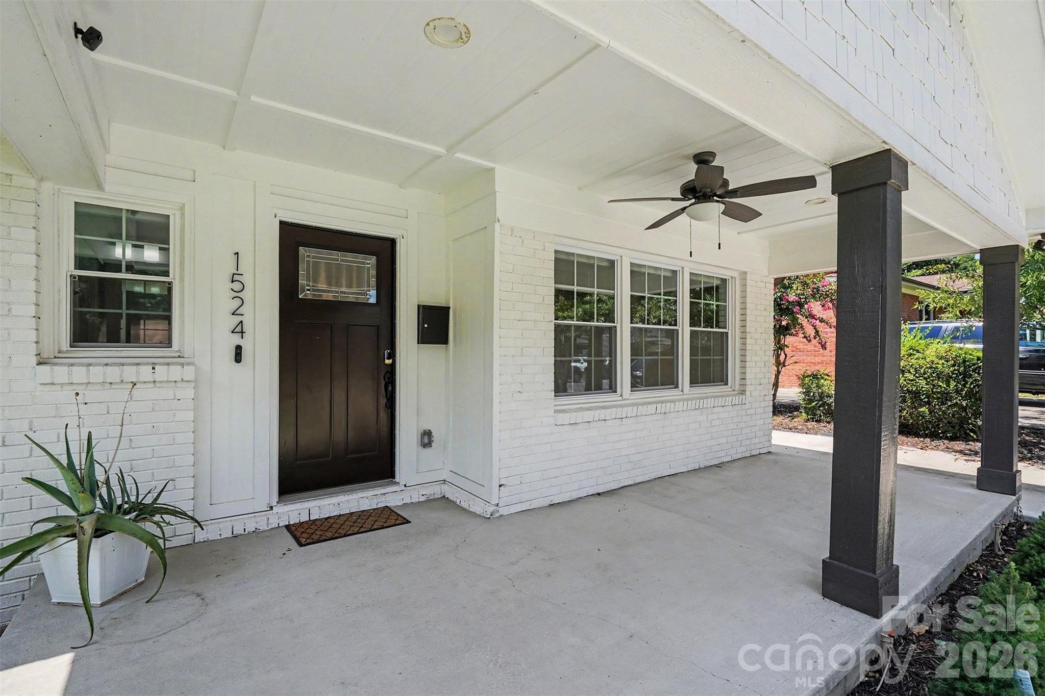 1524 Newcastle Street — Charlotte
