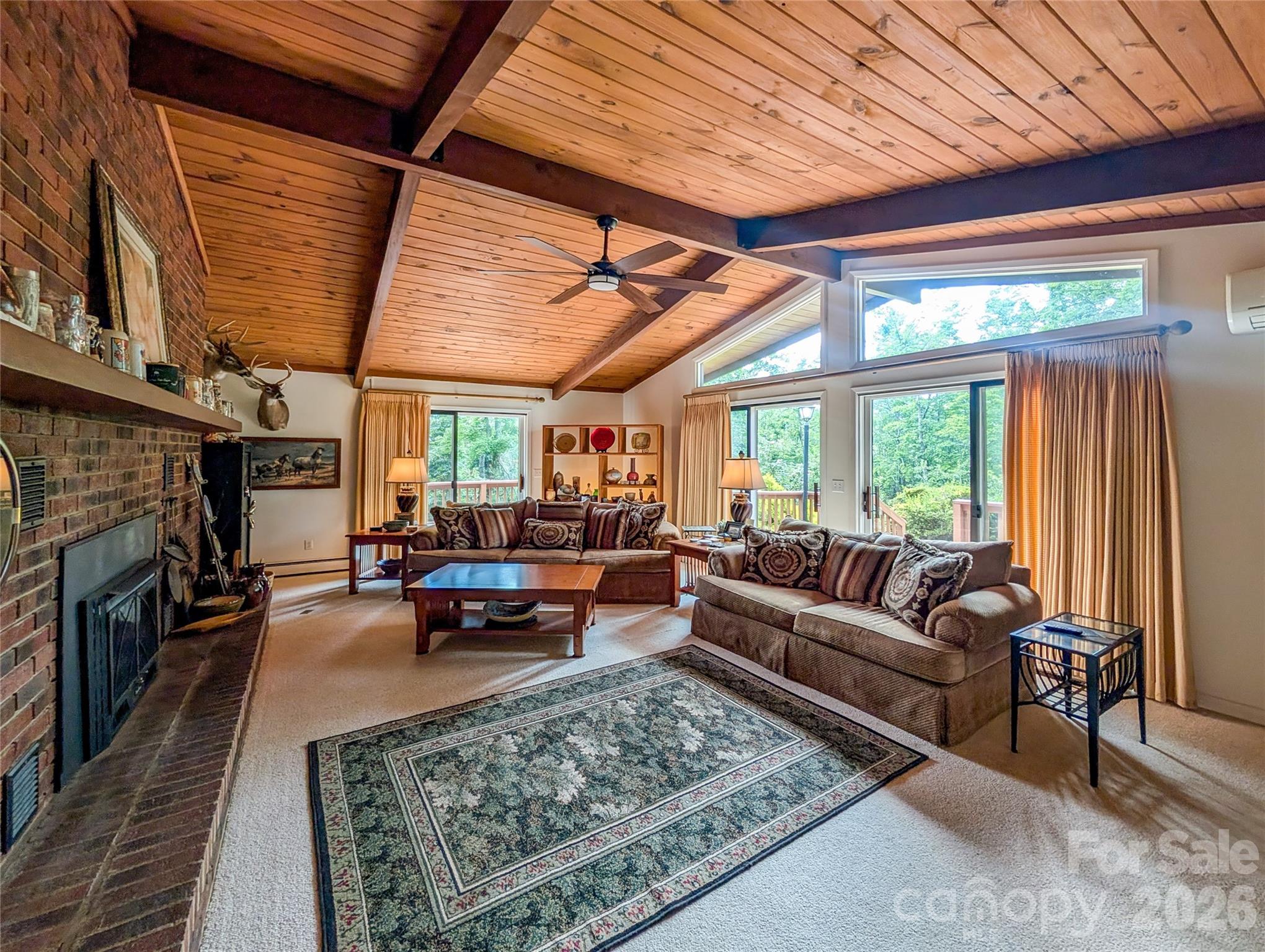 520 Washburn Road — Spruce Pine