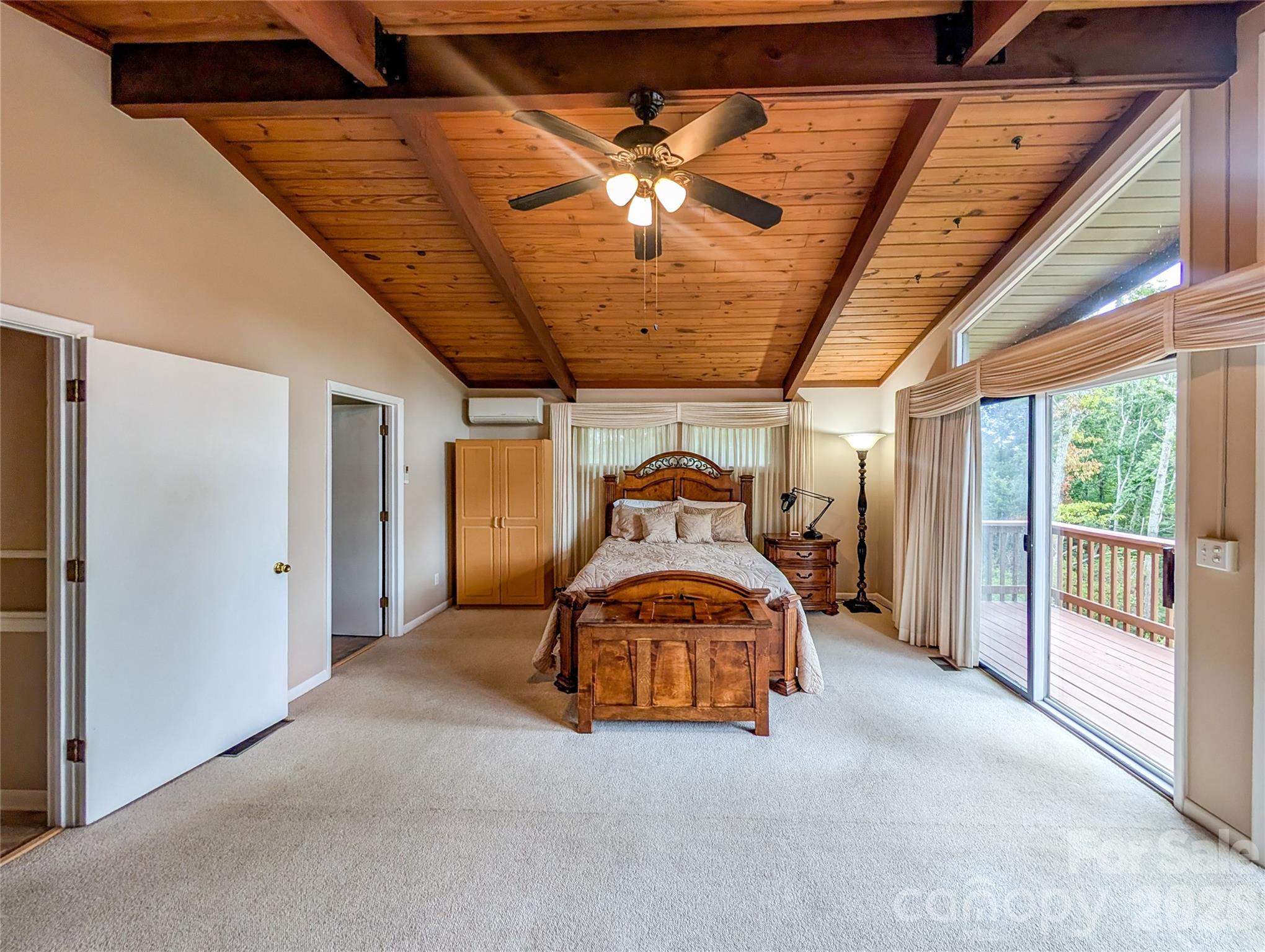520 Washburn Road — Spruce Pine