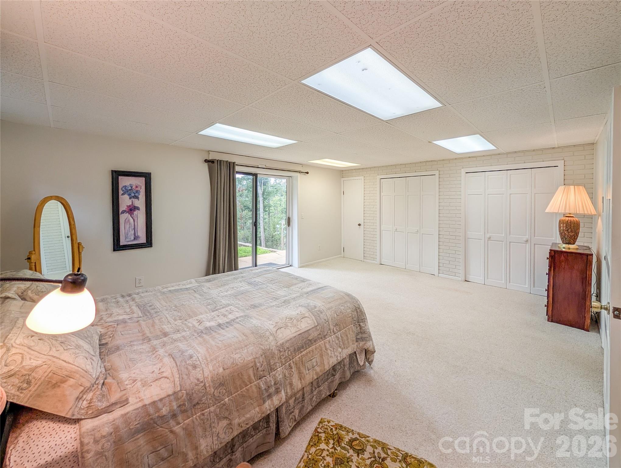520 Washburn Road — Spruce Pine