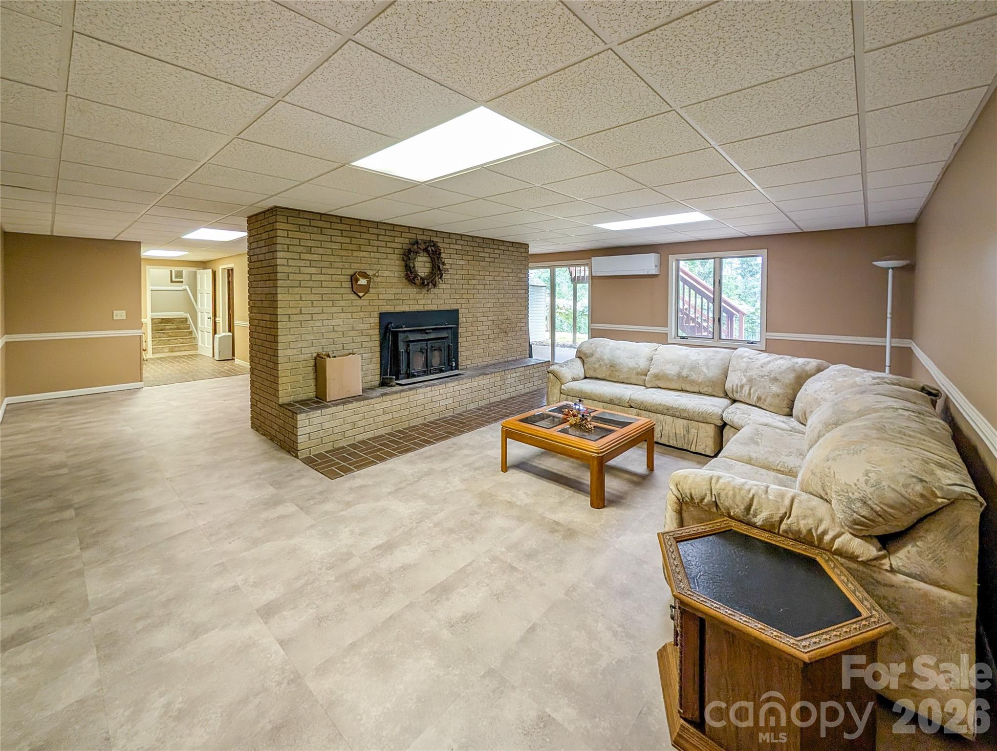 520 Washburn Road — Spruce Pine