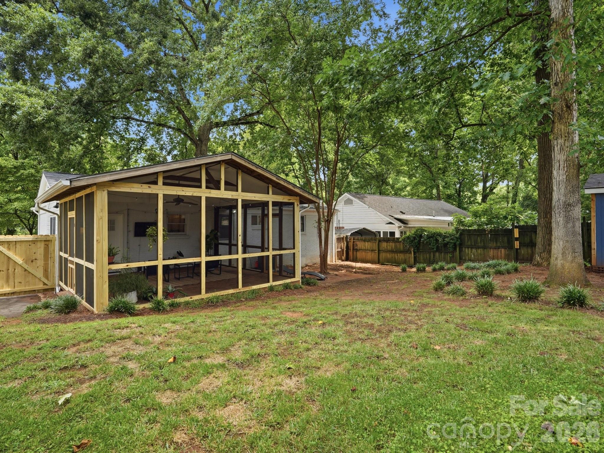 6238 Rosecrest Drive — Charlotte
