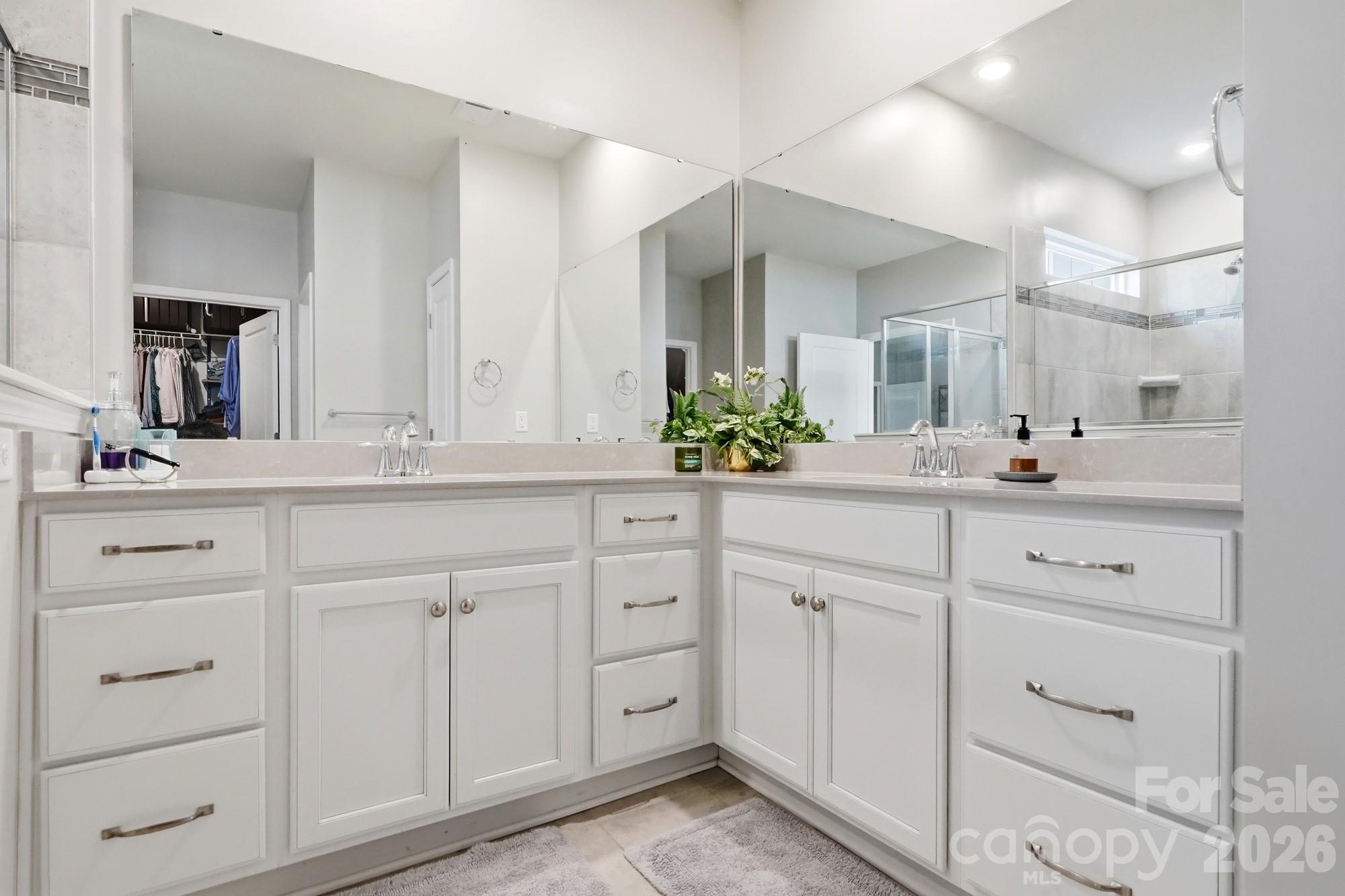 1017 Dali Boulevard — Mount Holly