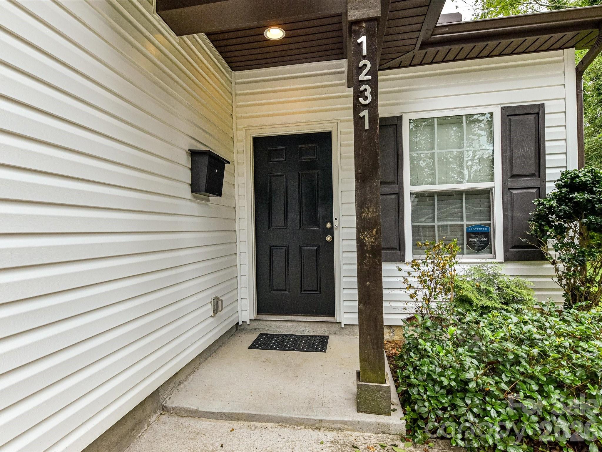 1231 Georgetown Drive — Charlotte