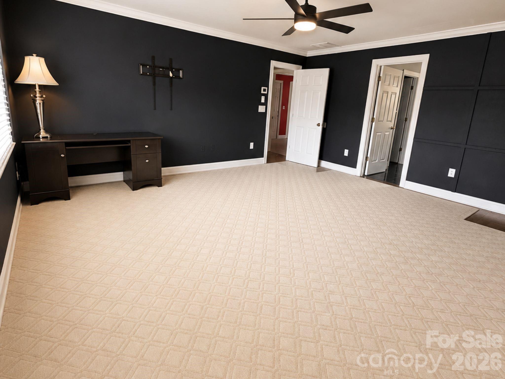 4215 3rd Street NW — Hickory