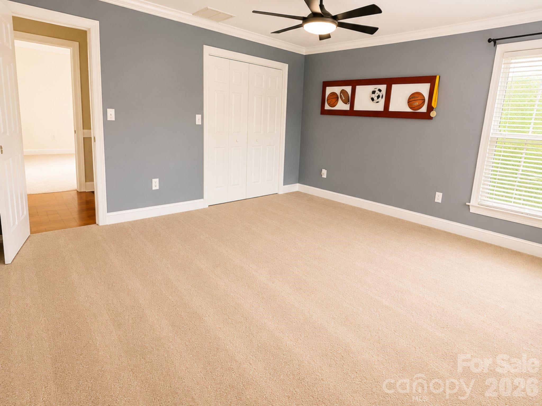 4215 3rd Street NW — Hickory