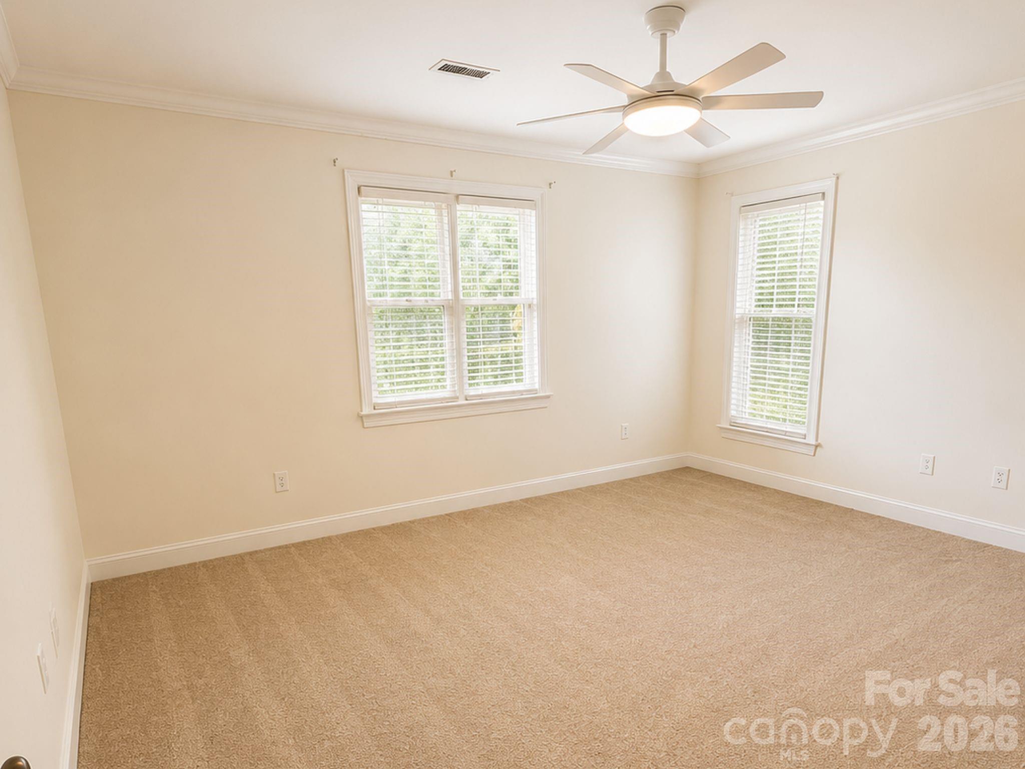 4215 3rd Street NW — Hickory