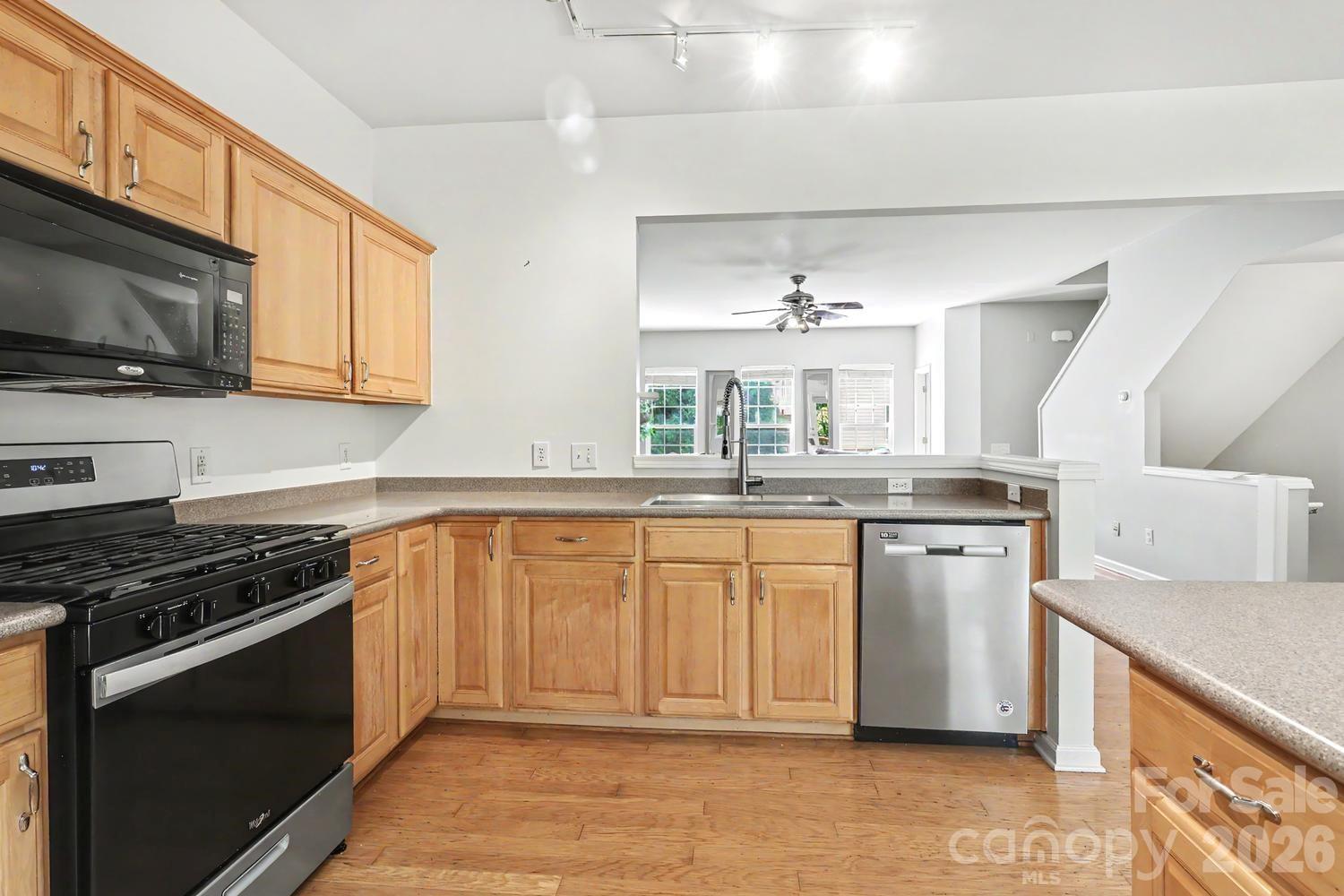 5413 Werburgh Street — Charlotte