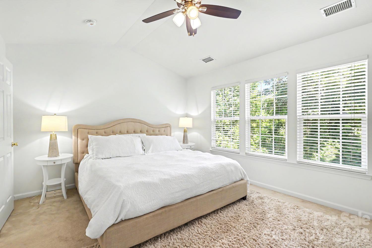 5413 Werburgh Street — Charlotte