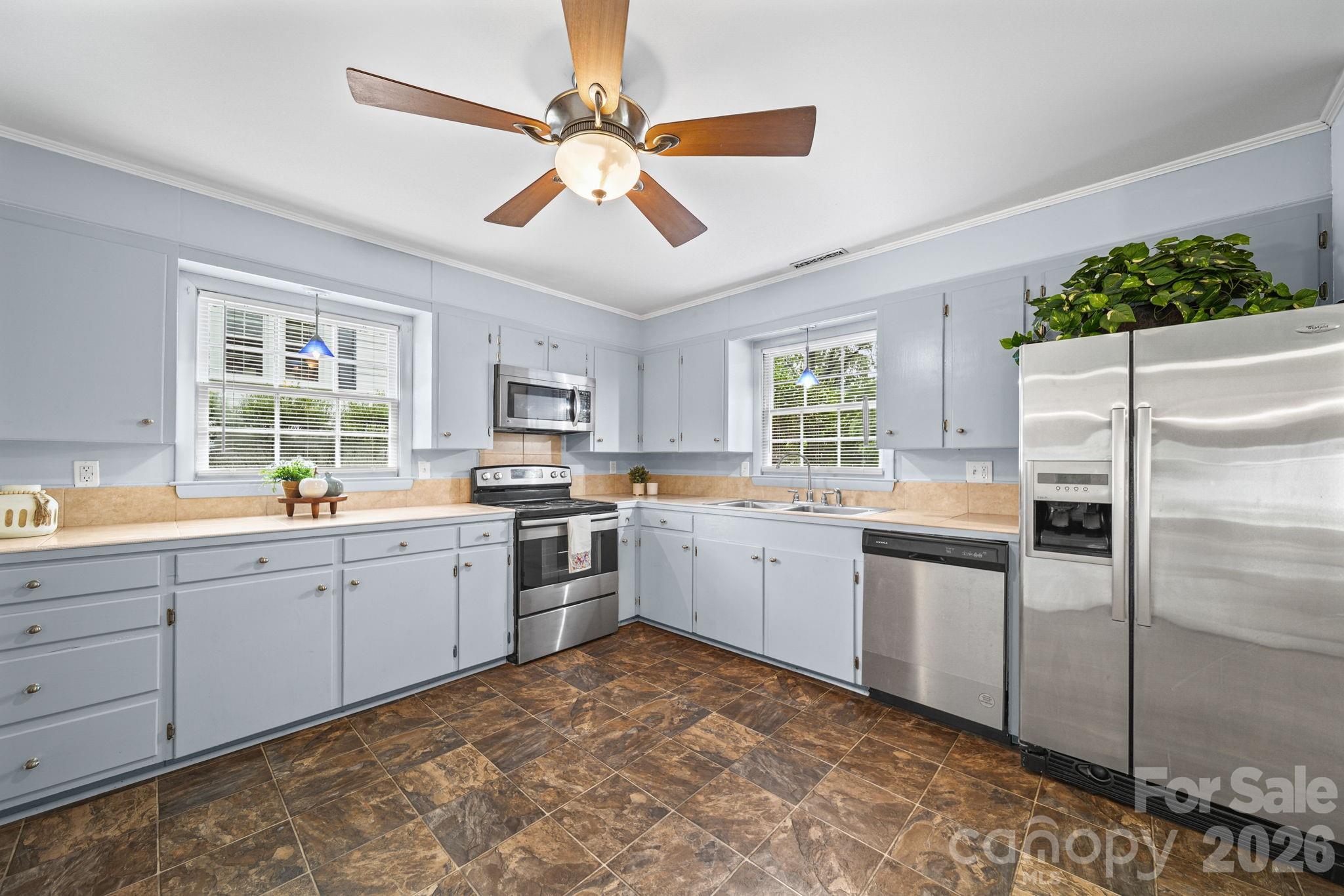 1210 Crescent Avenue — Gastonia