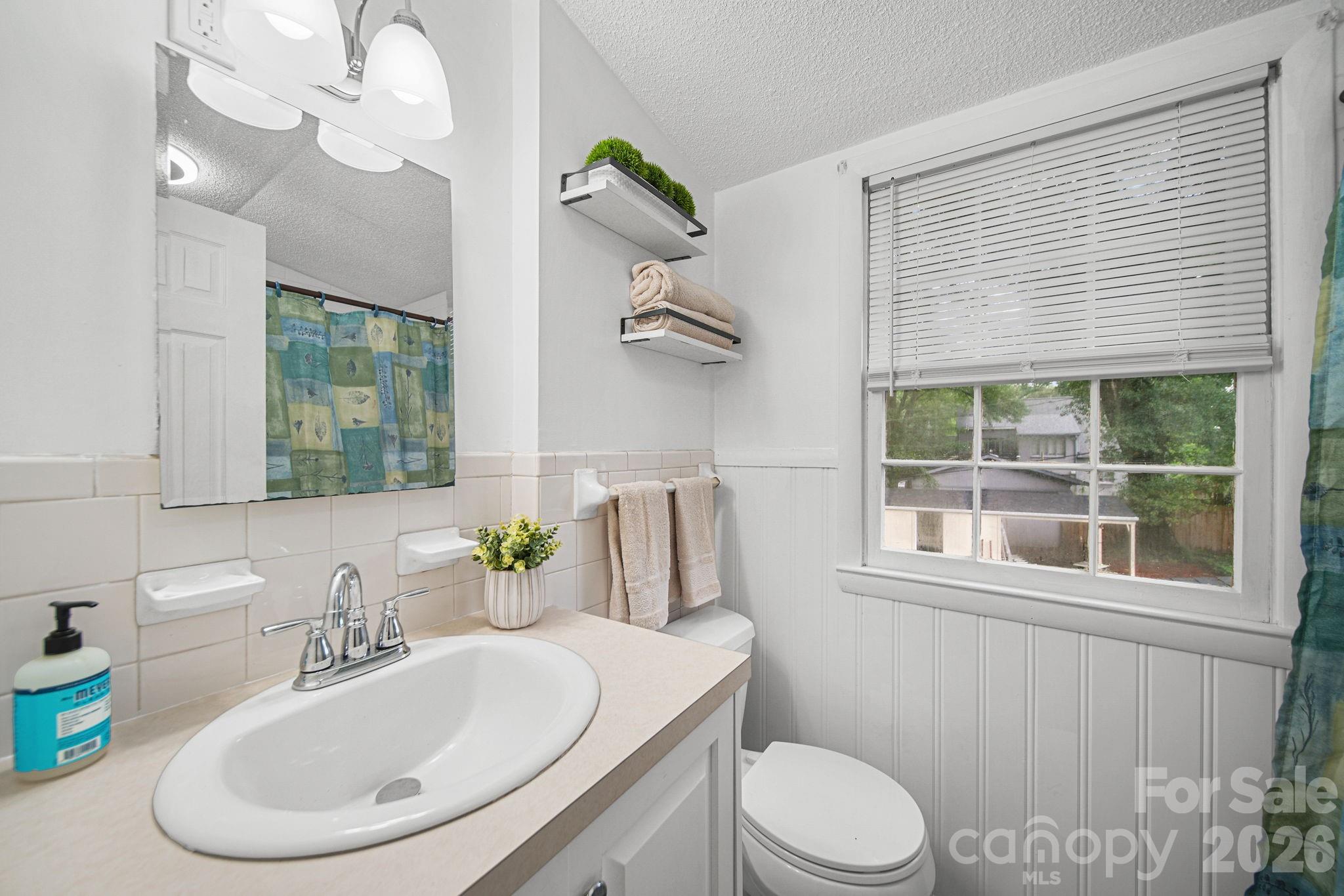 1210 Crescent Avenue — Gastonia