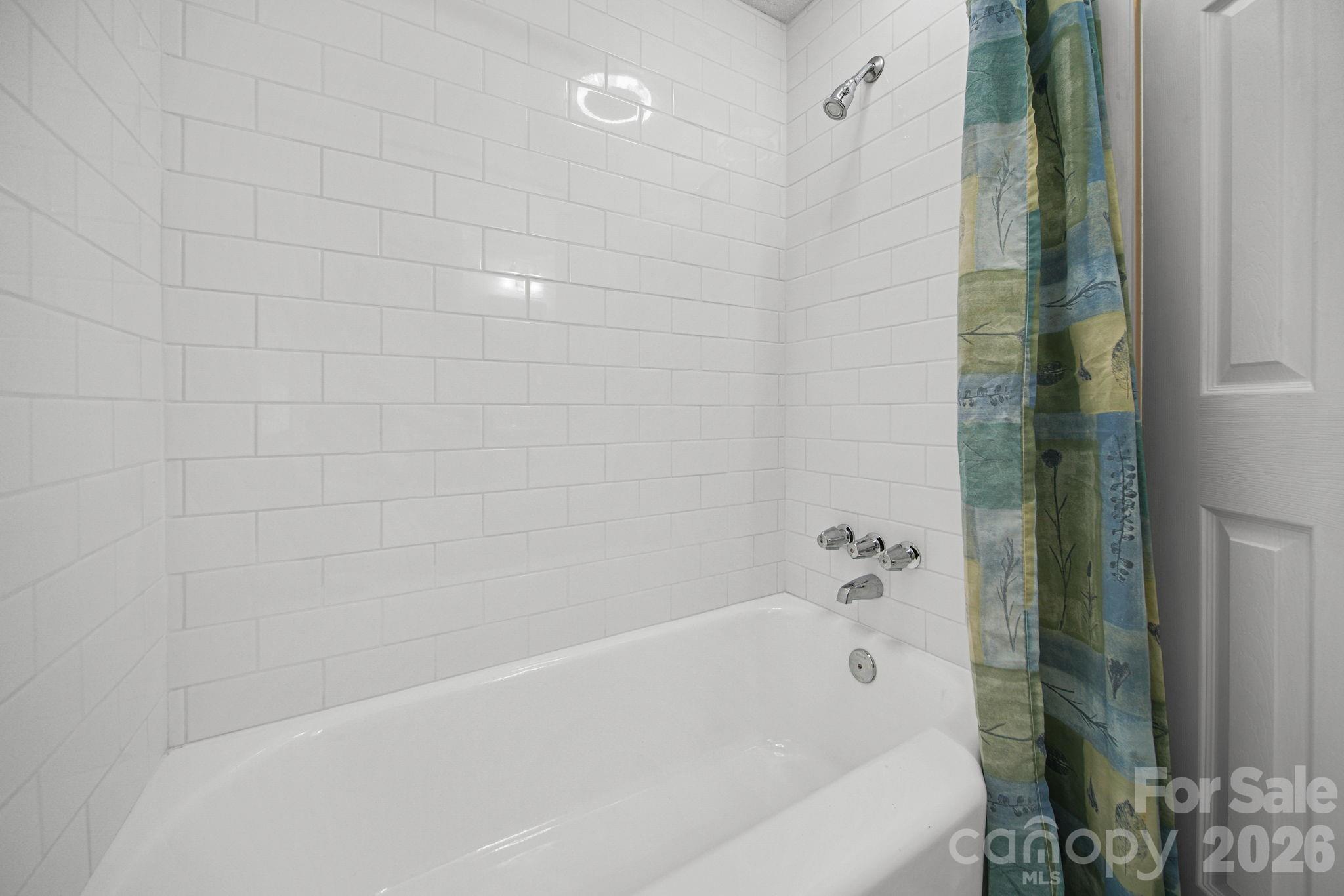 1210 Crescent Avenue — Gastonia