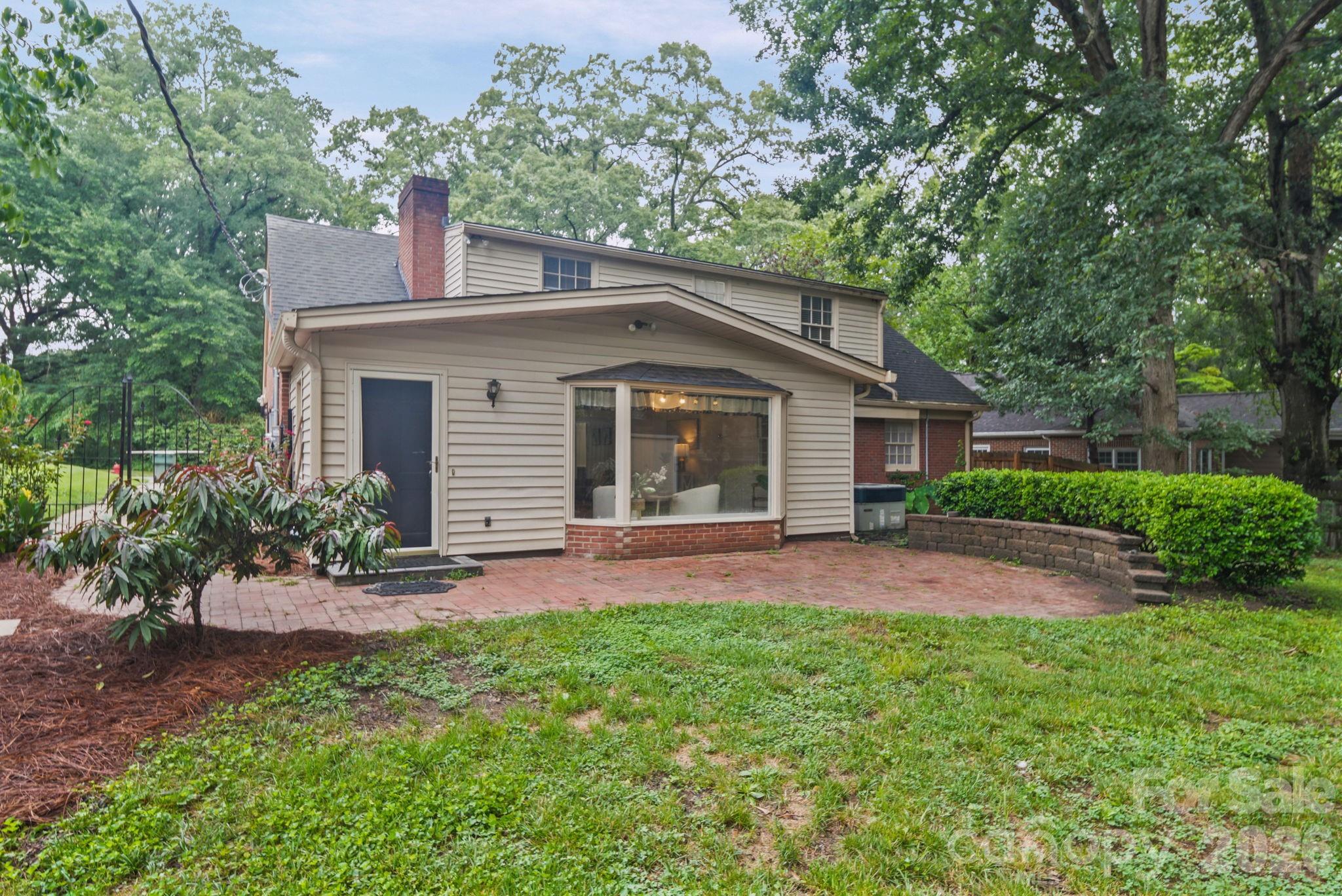 1210 Crescent Avenue — Gastonia