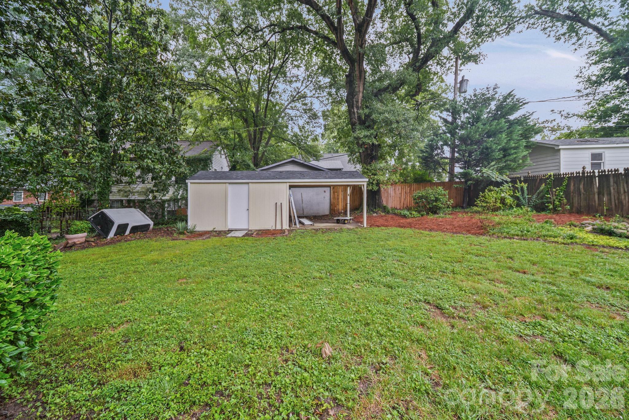 1210 Crescent Avenue — Gastonia