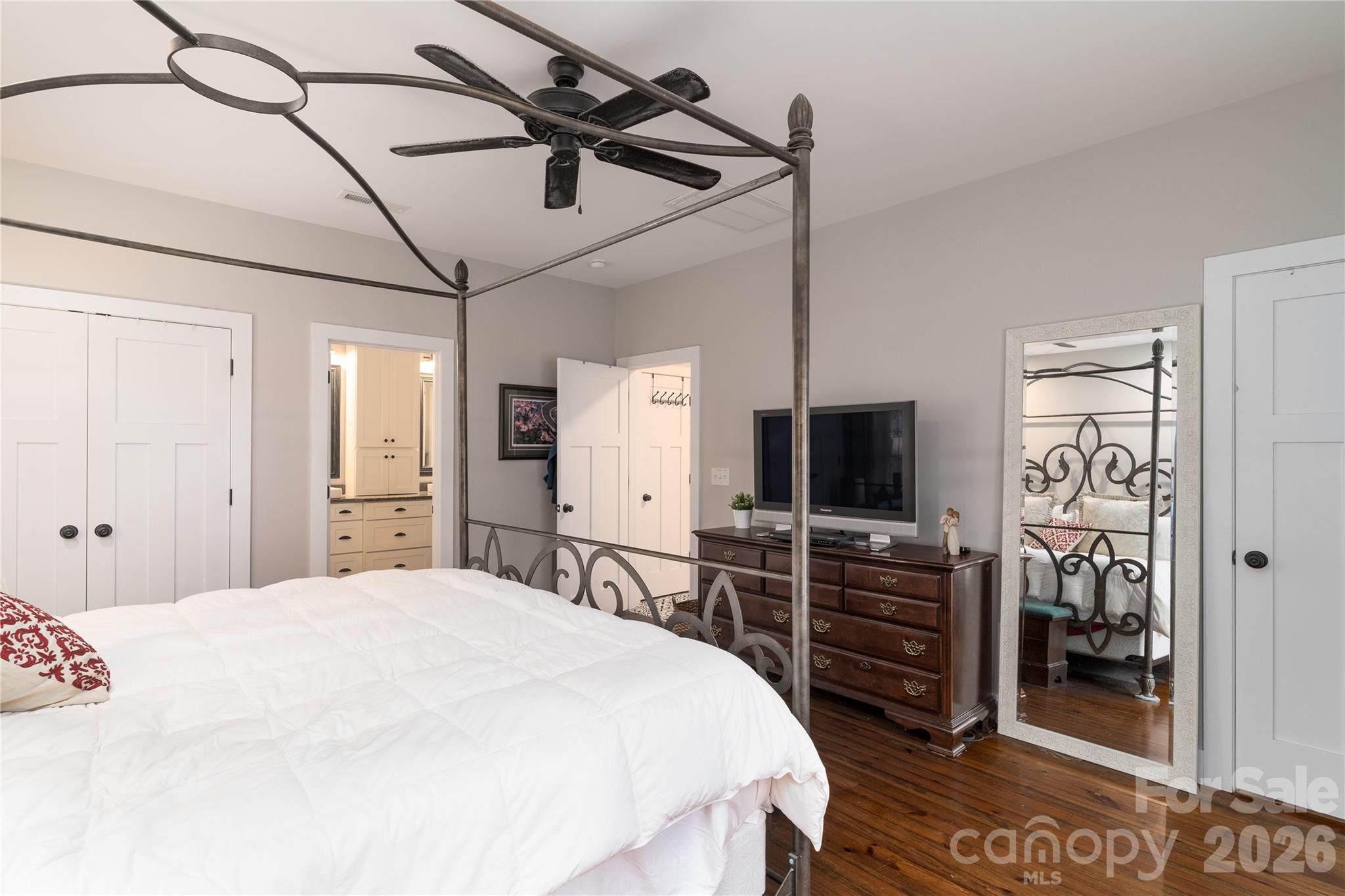 21036 Catawba Avenue — Cornelius