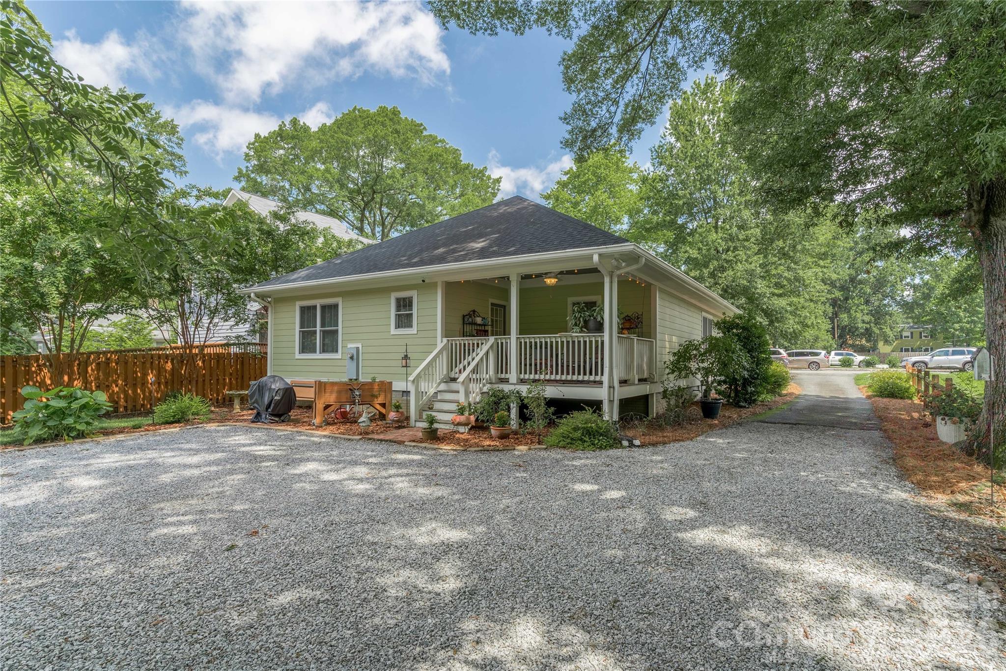 21036 Catawba Avenue — Cornelius