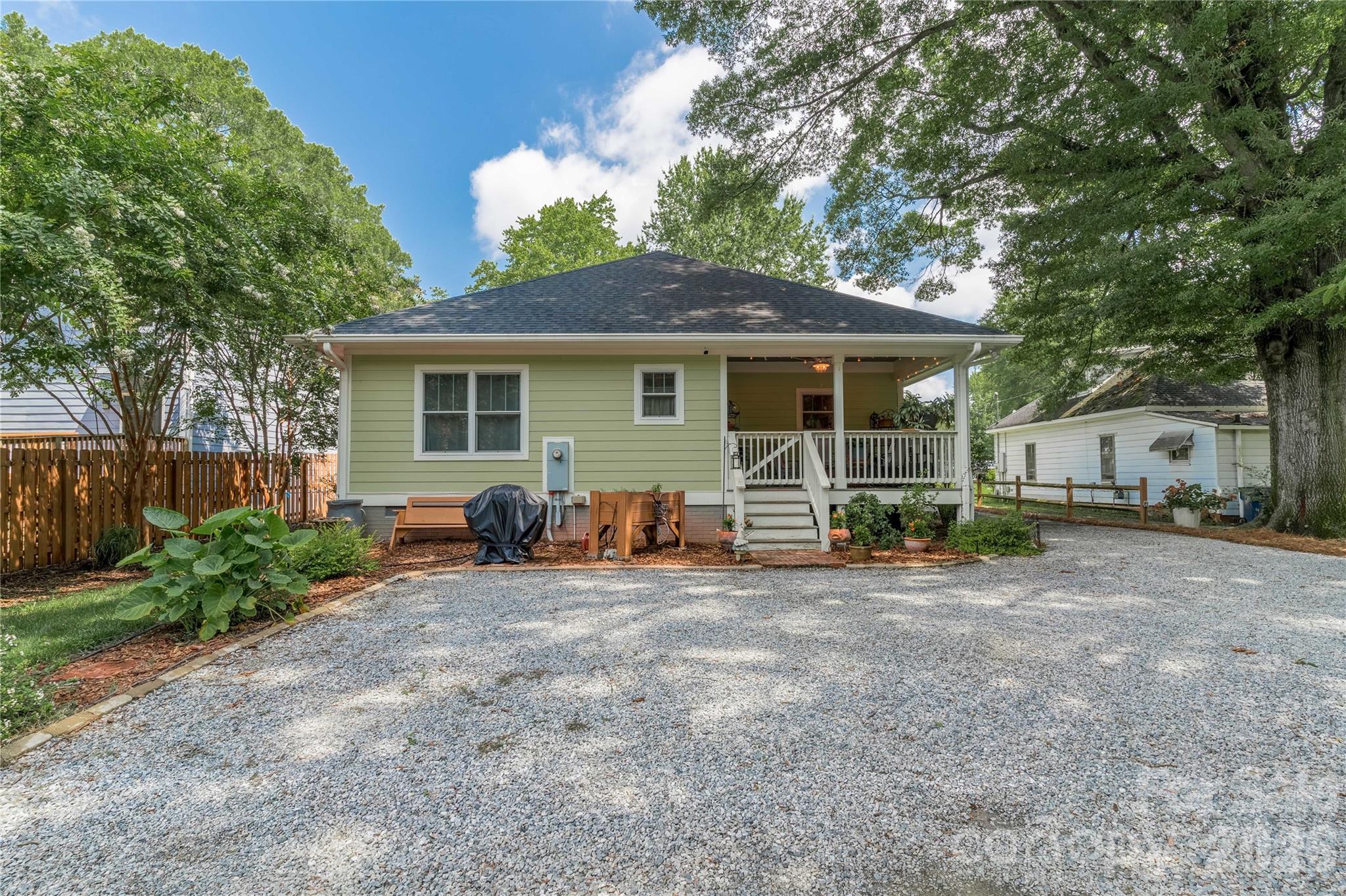 21036 Catawba Avenue — Cornelius