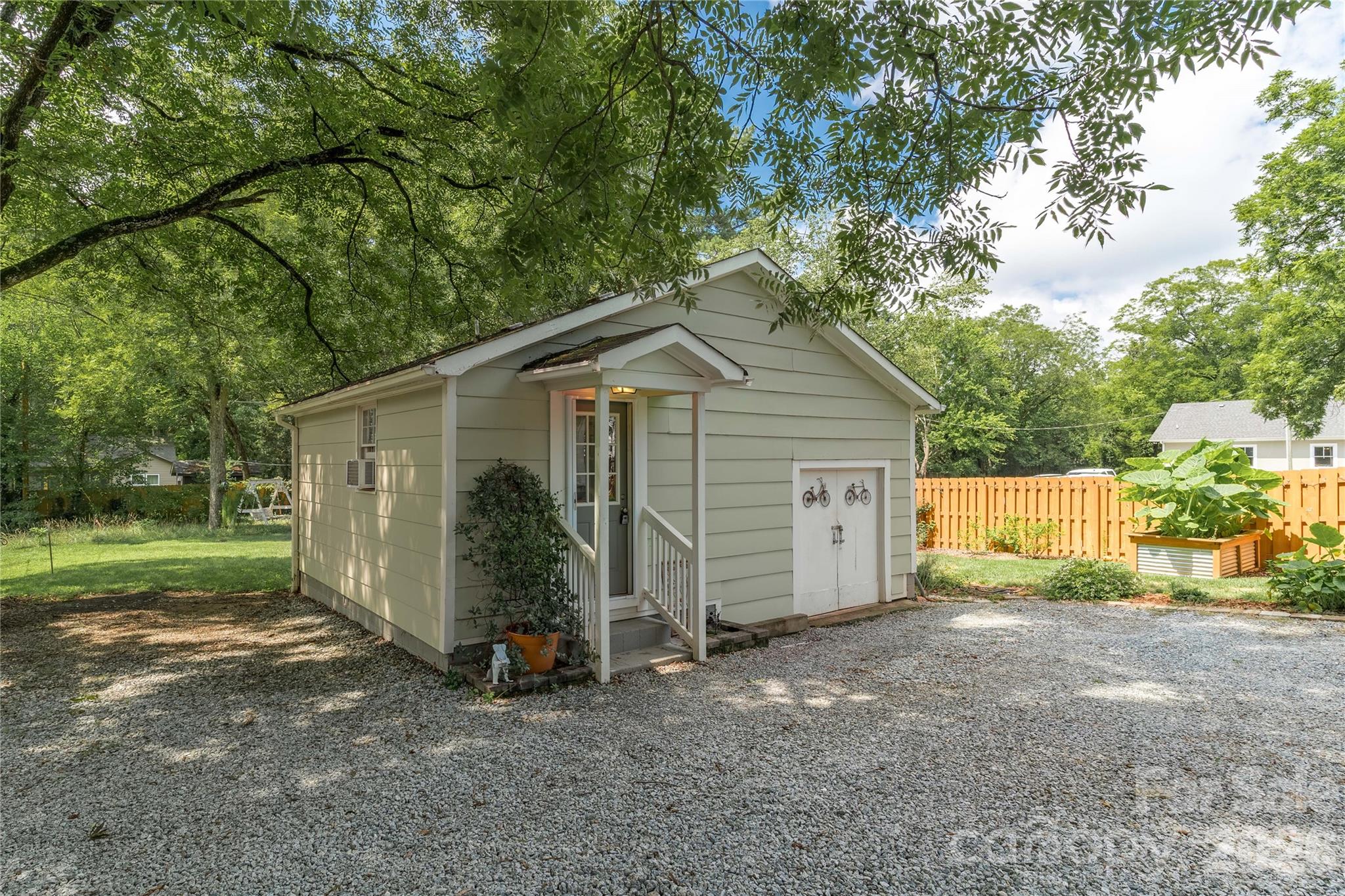 21036 Catawba Avenue — Cornelius
