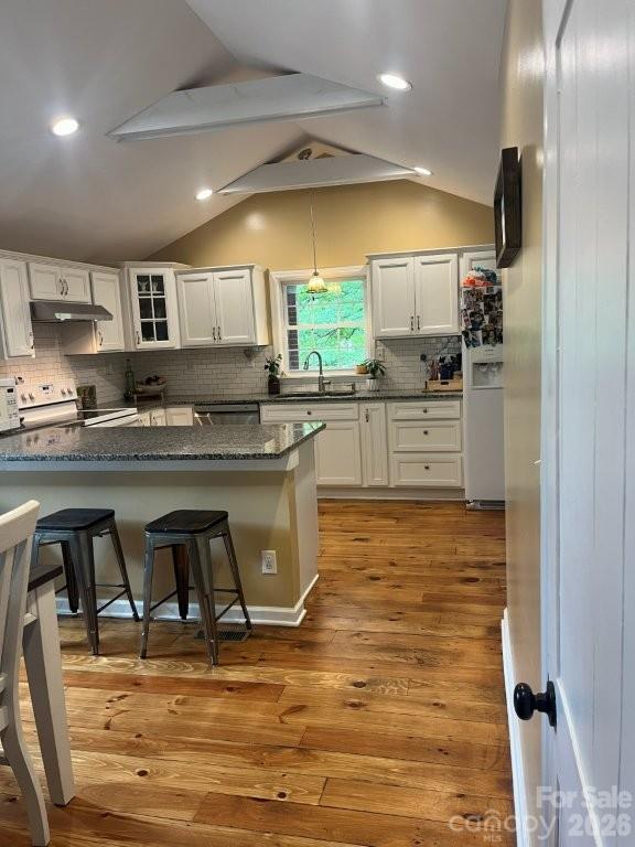 325 Ewbank Road — Etowah