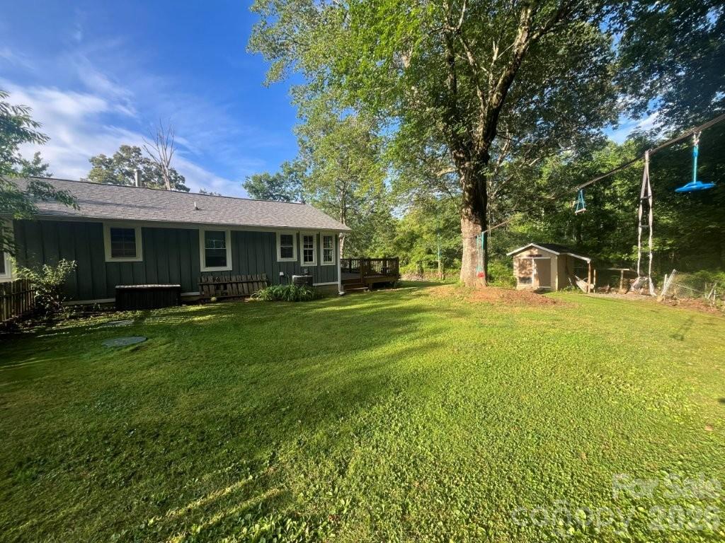 325 Ewbank Road — Etowah