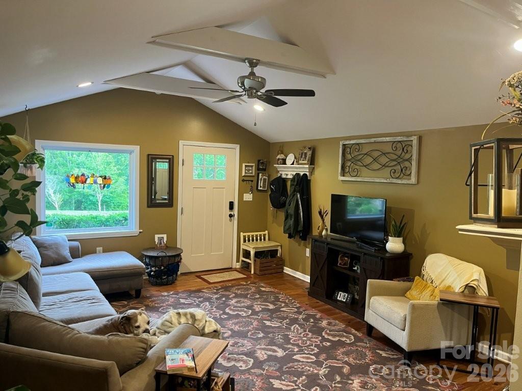 325 Ewbank Road — Etowah