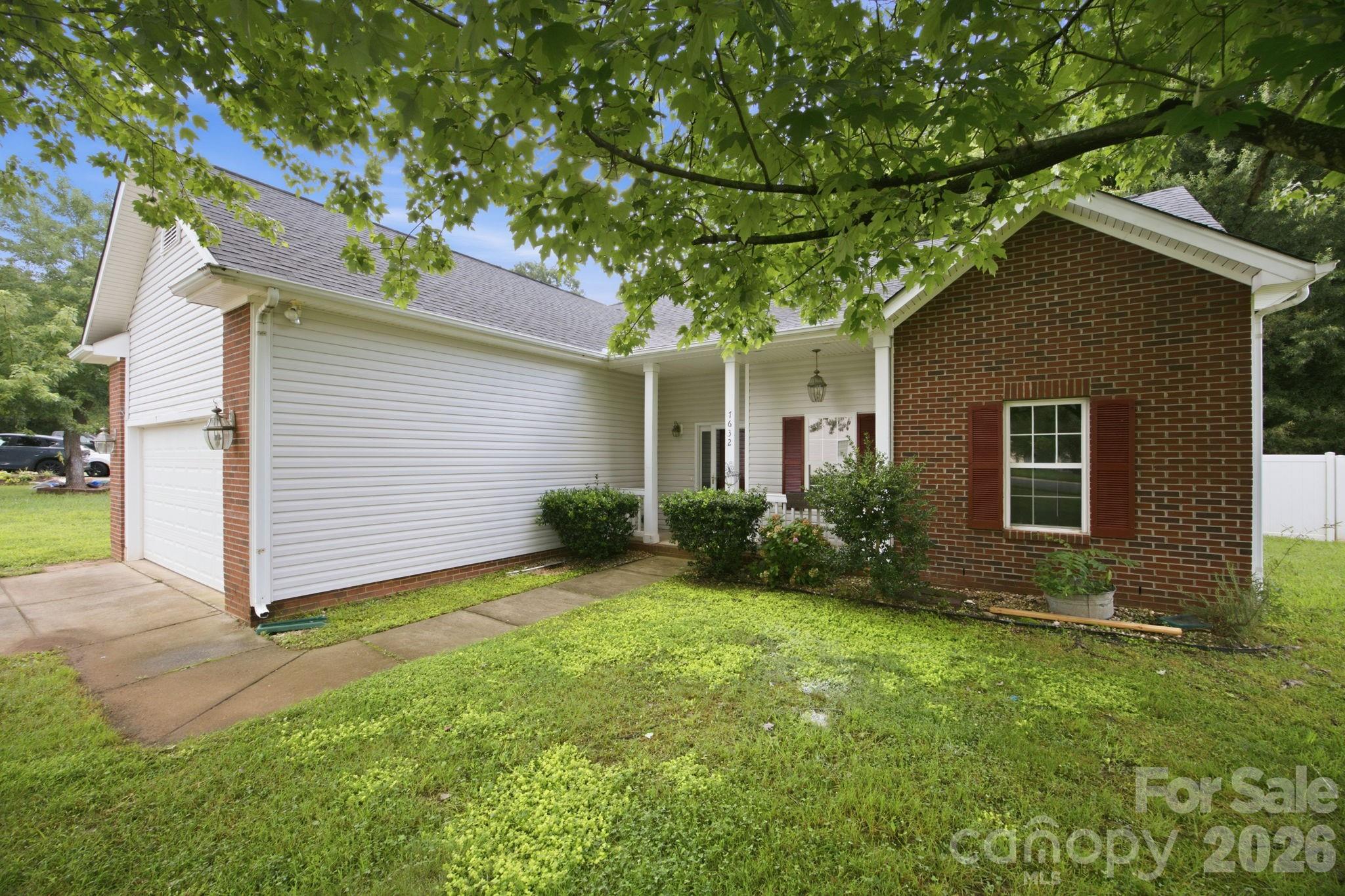 7632 Free Bird Avenue — Charlotte
