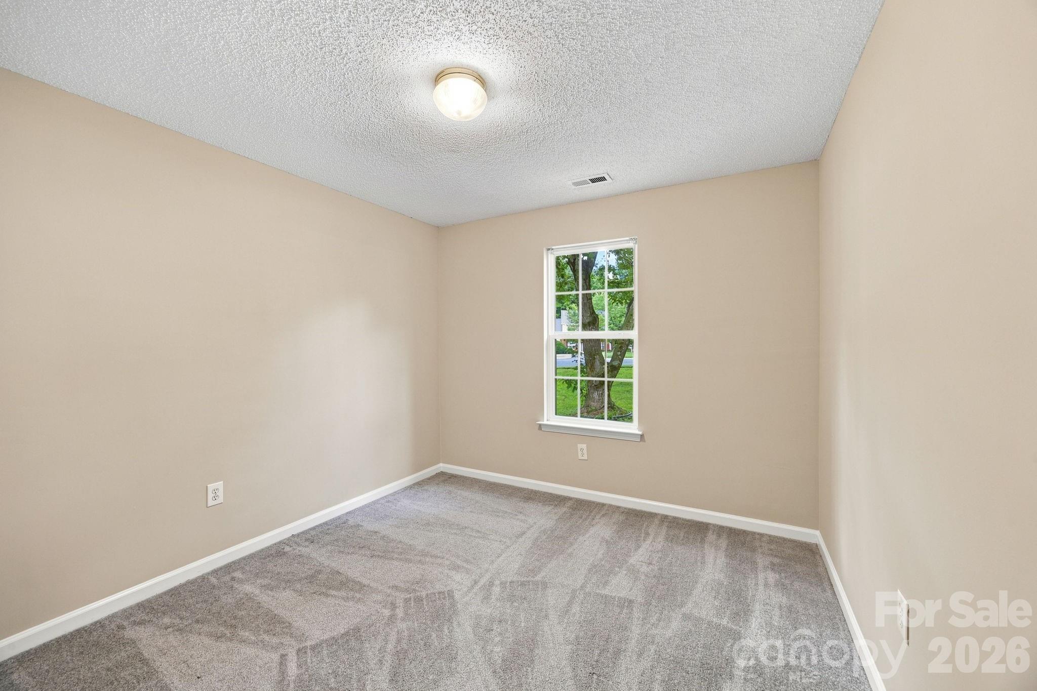 7632 Free Bird Avenue — Charlotte