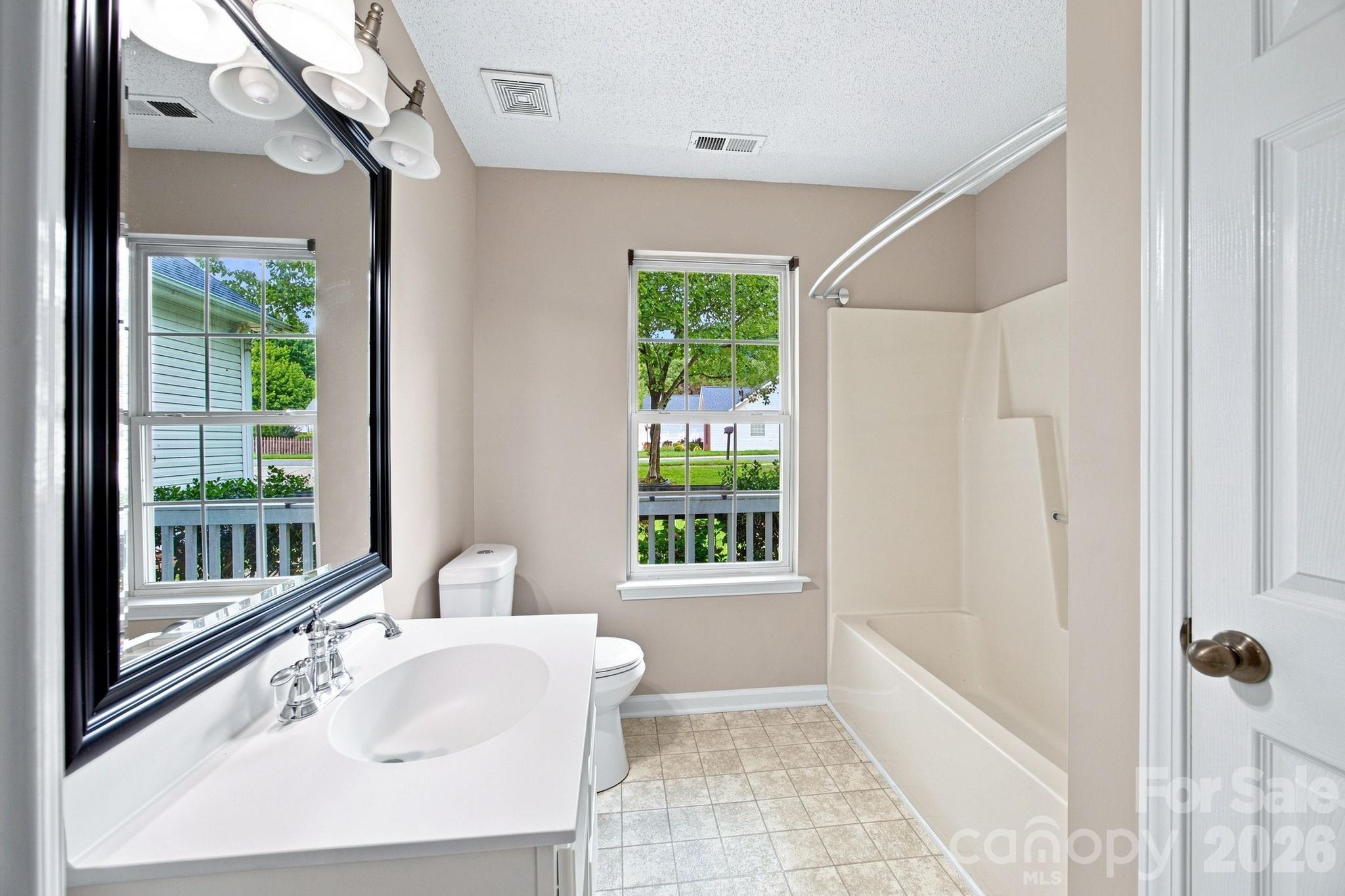 7632 Free Bird Avenue — Charlotte