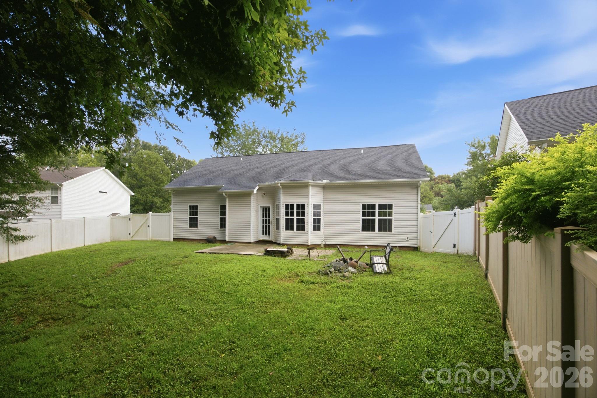 7632 Free Bird Avenue — Charlotte