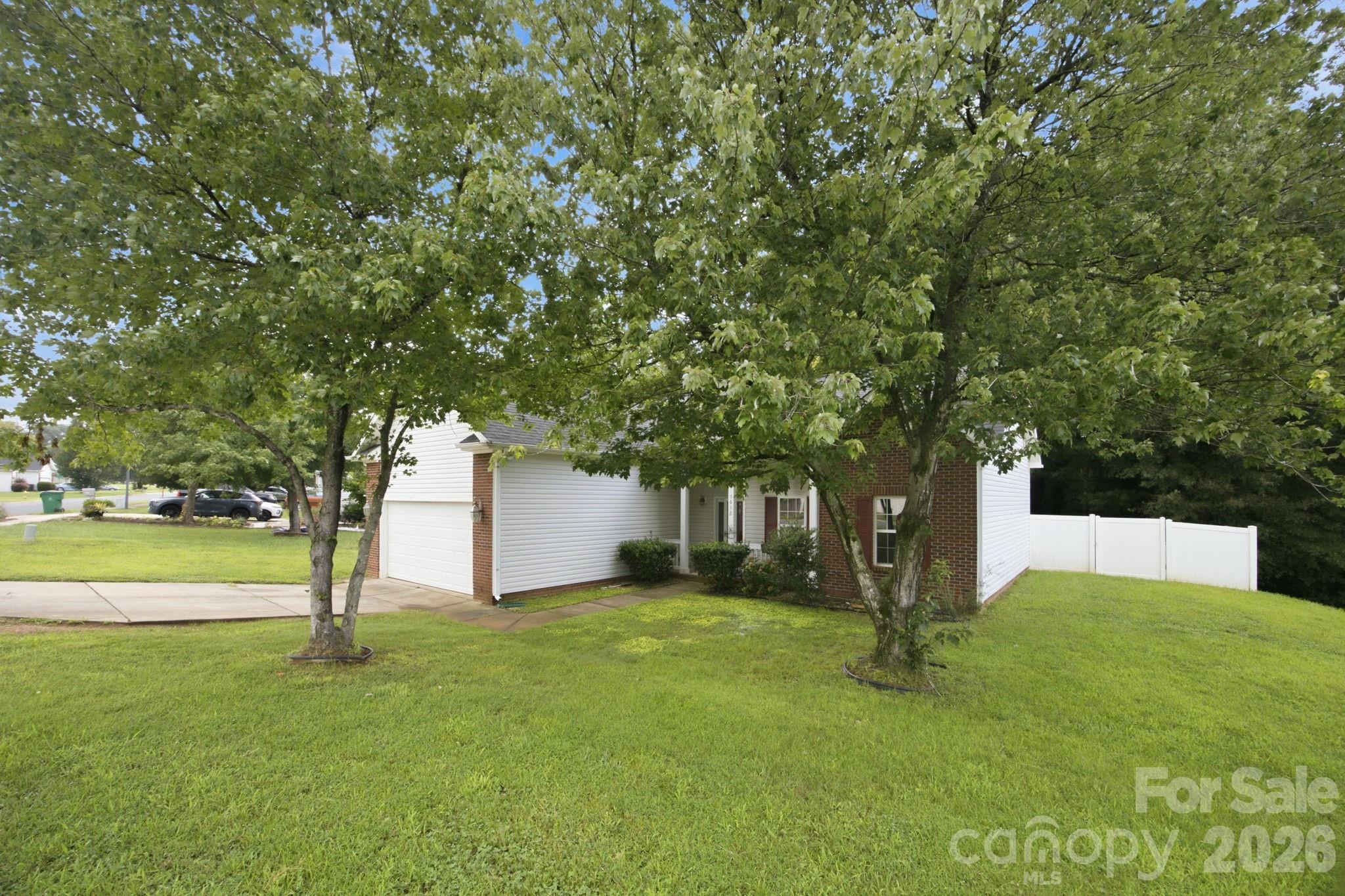 7632 Free Bird Avenue — Charlotte