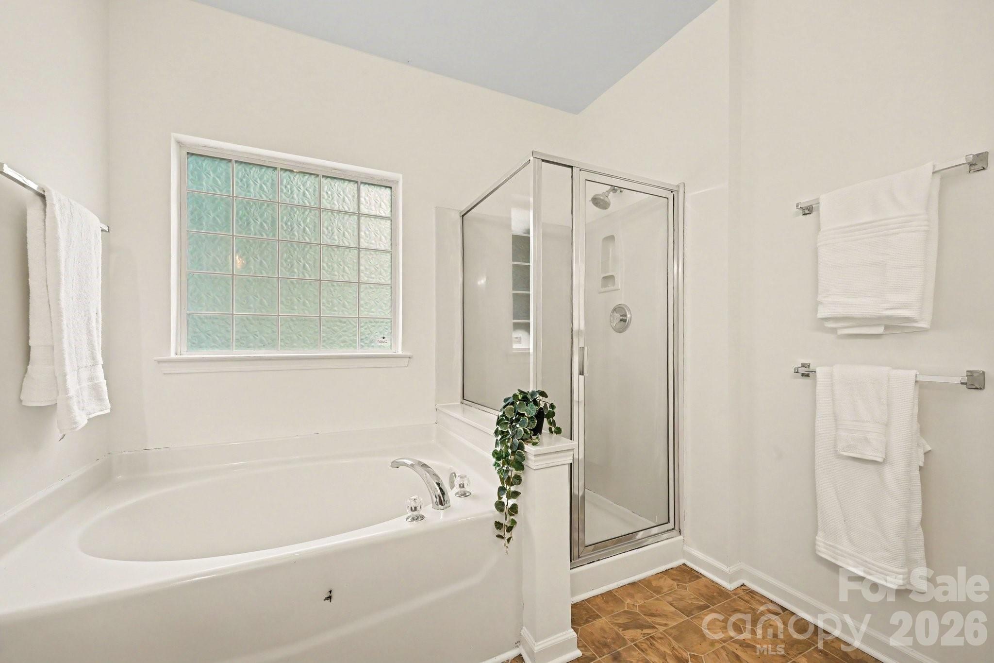 17224 Overstone Court — Charlotte