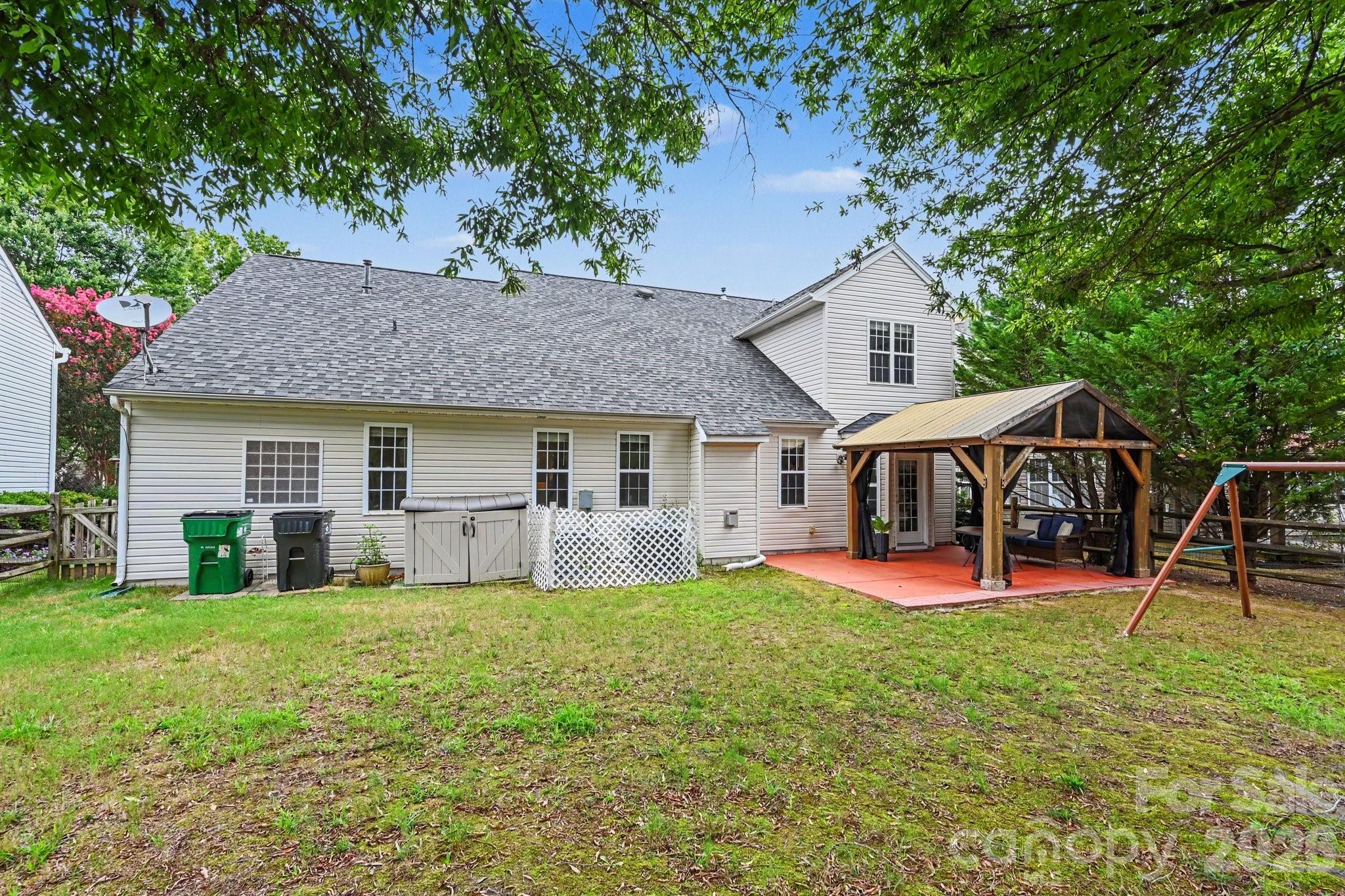 17224 Overstone Court — Charlotte