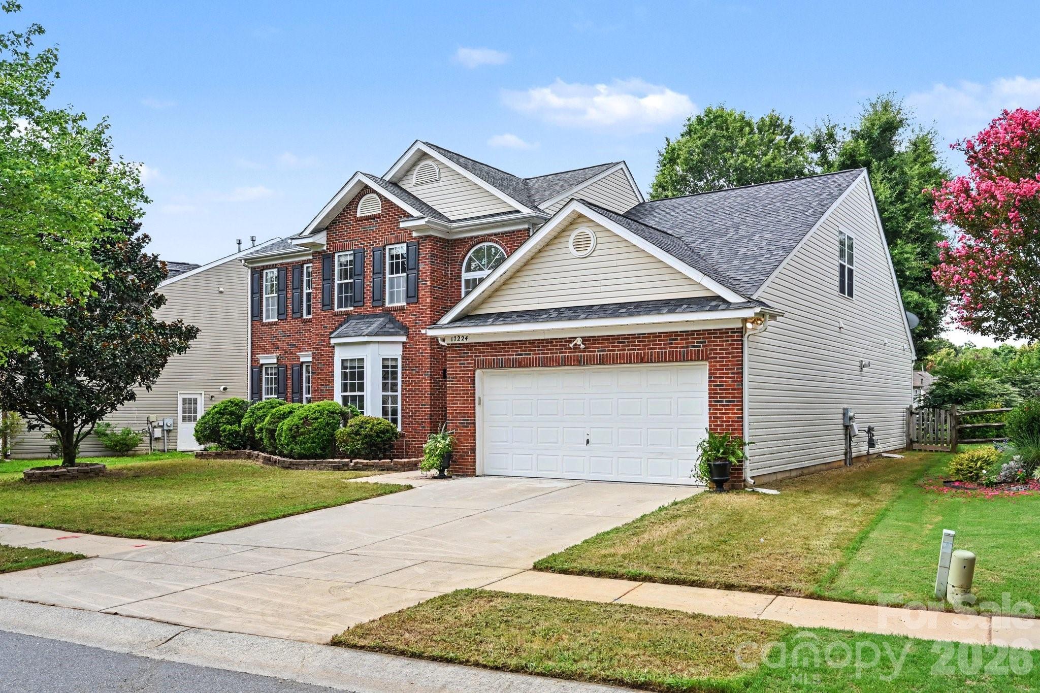 17224 Overstone Court — Charlotte