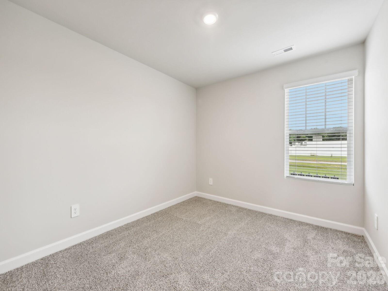 9045 Foggy Brook Loop — Charlotte