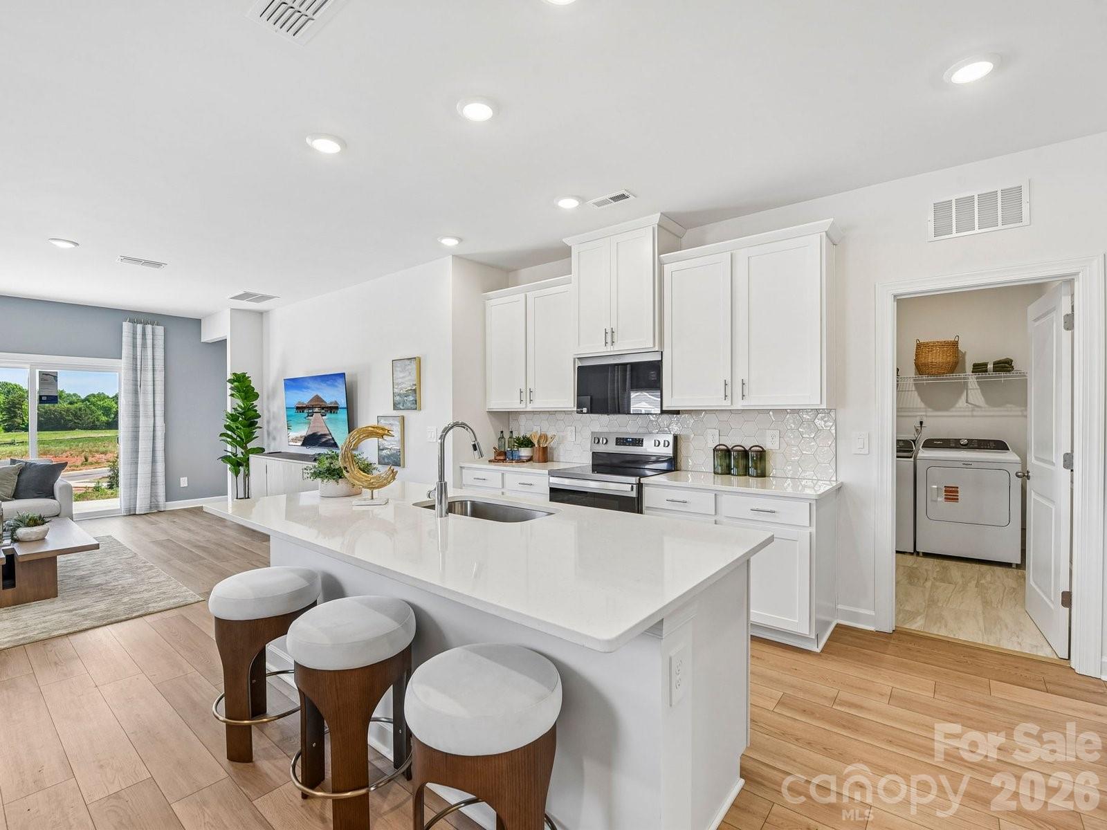 3050 14th Avenue NE — Conover