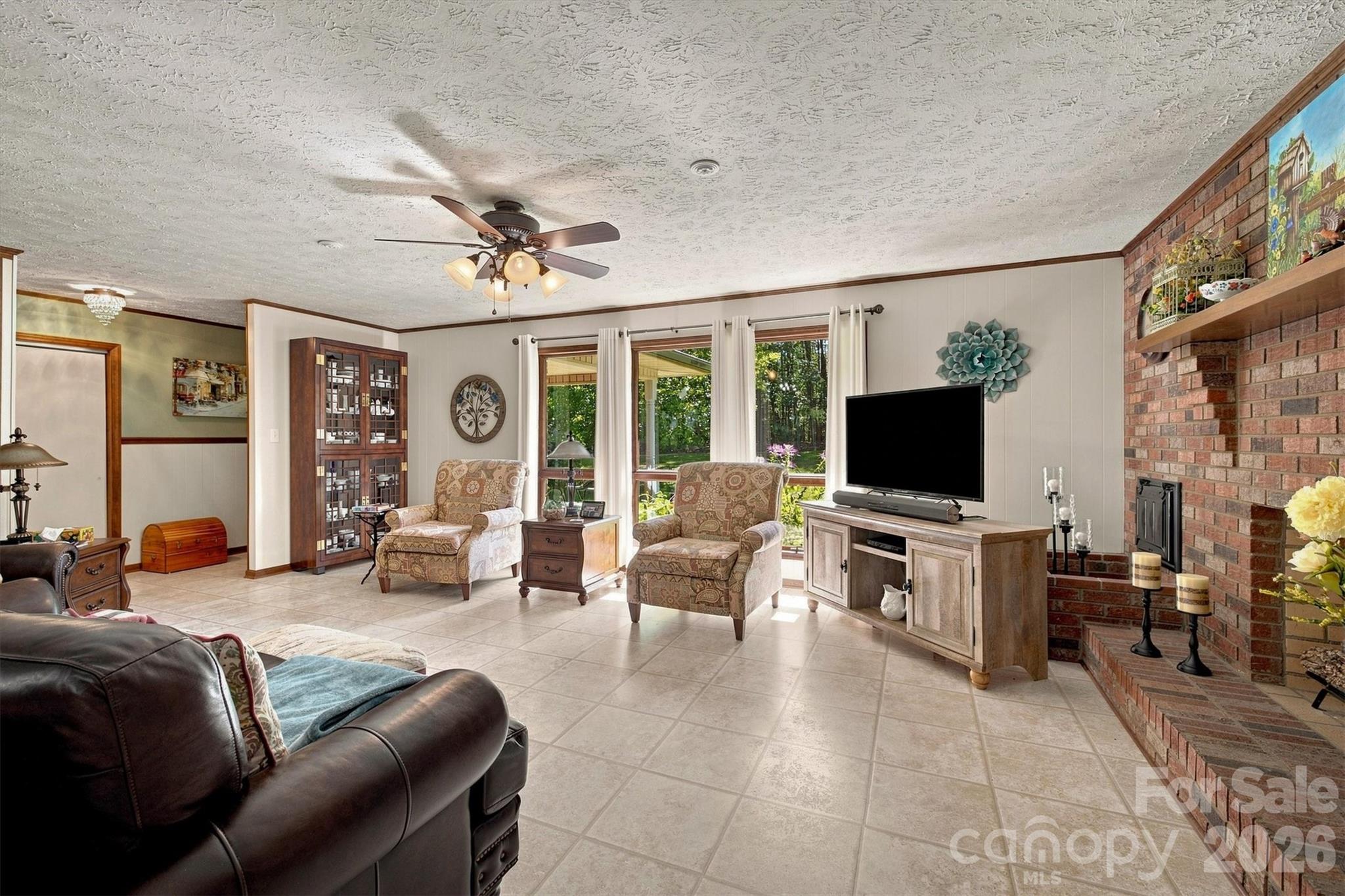 5158 Bob Farr Drive — Morganton