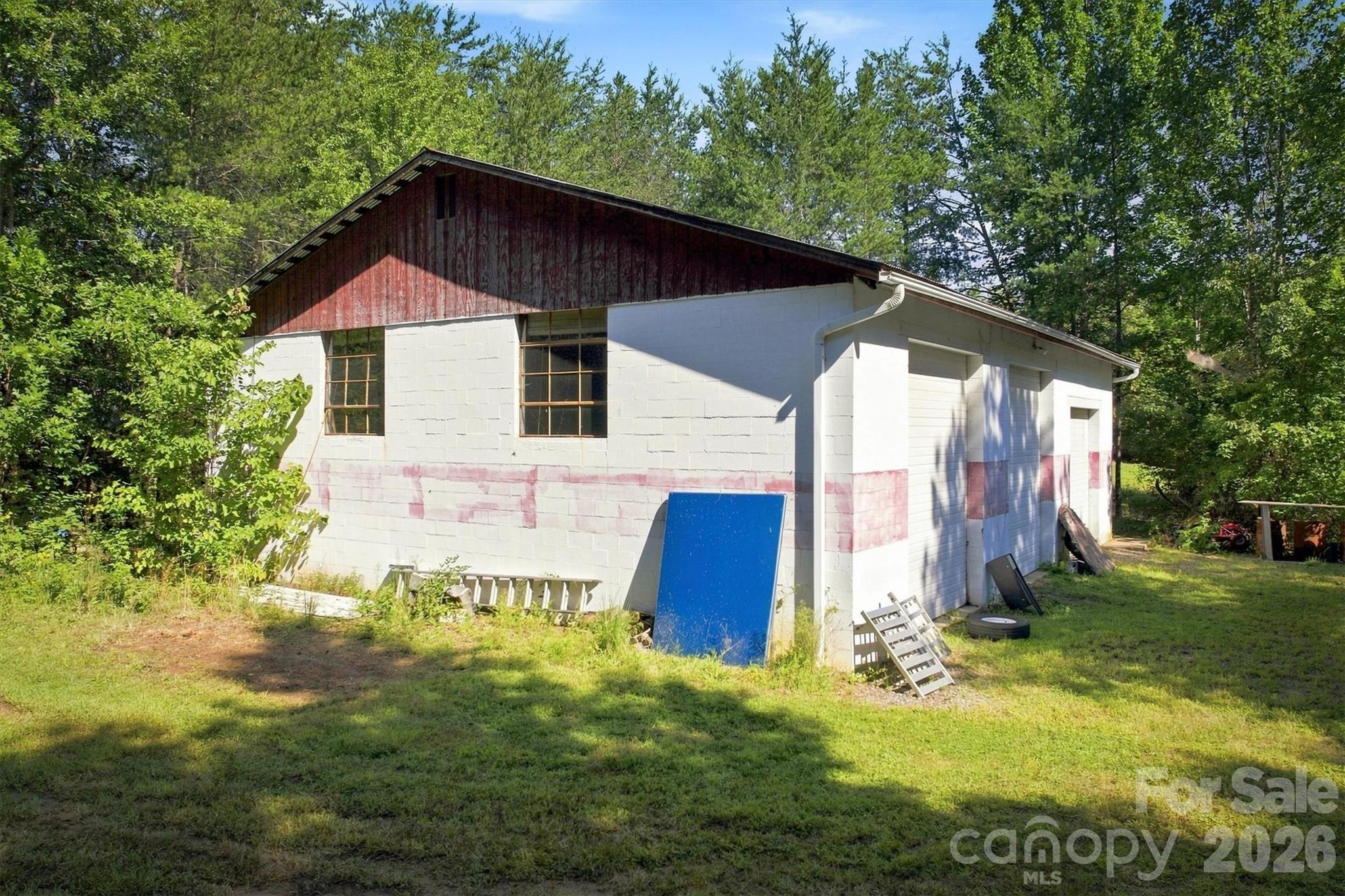 5158 Bob Farr Drive — Morganton