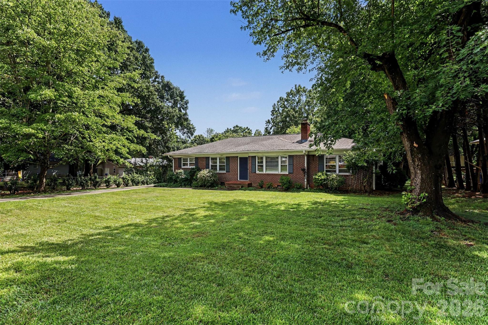 1819 Lumpkin Circle — Rock Hill