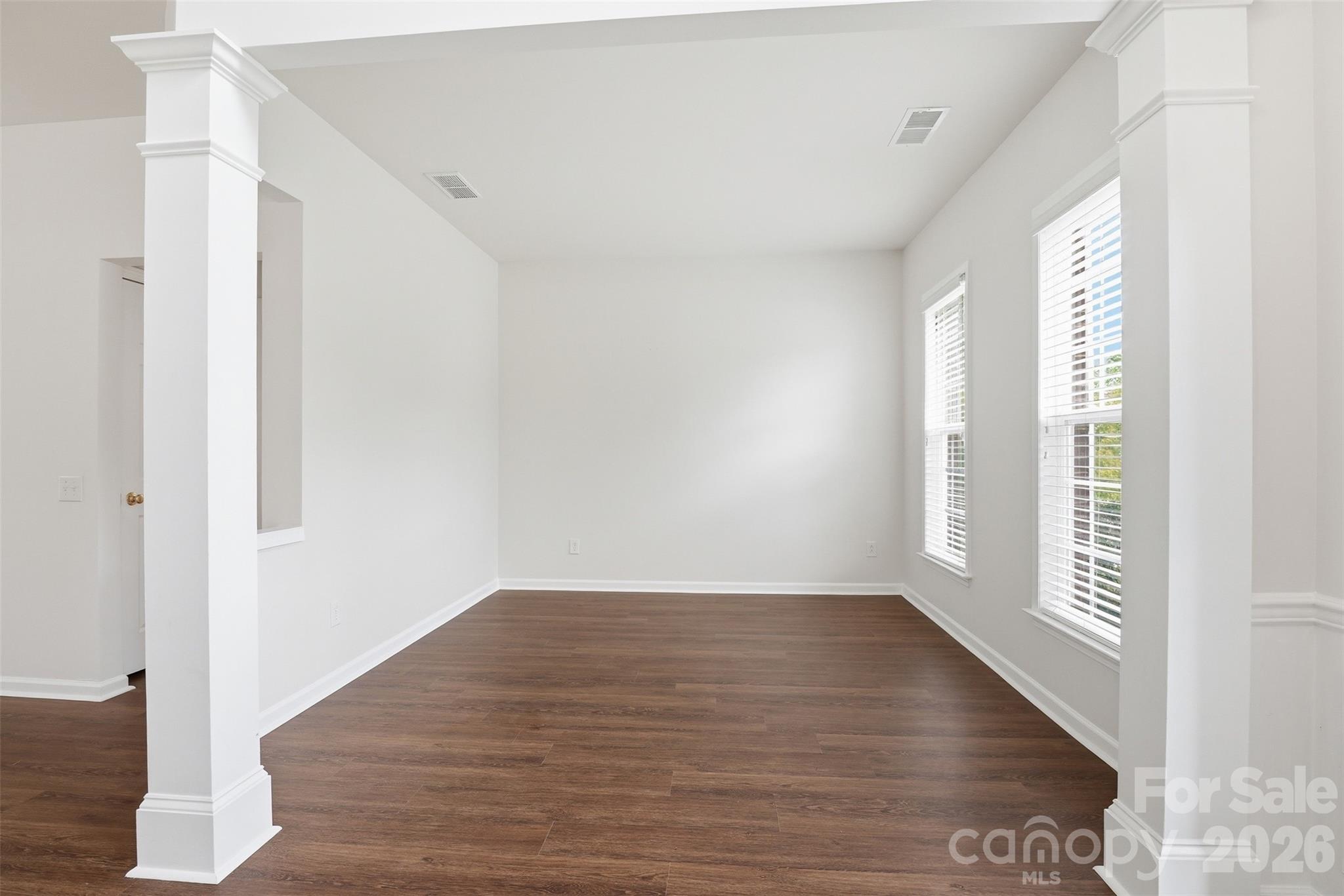 7633 Rathburn Lane — Charlotte