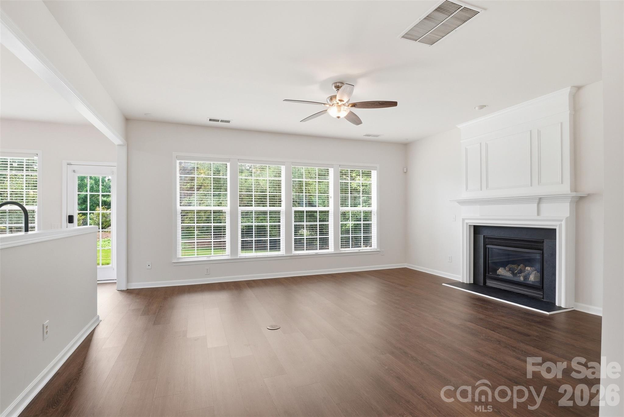 7633 Rathburn Lane — Charlotte