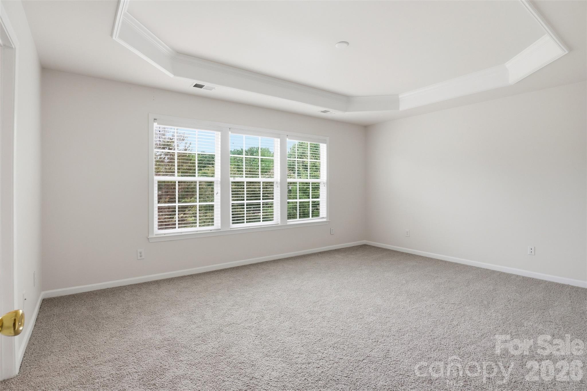 7633 Rathburn Lane — Charlotte